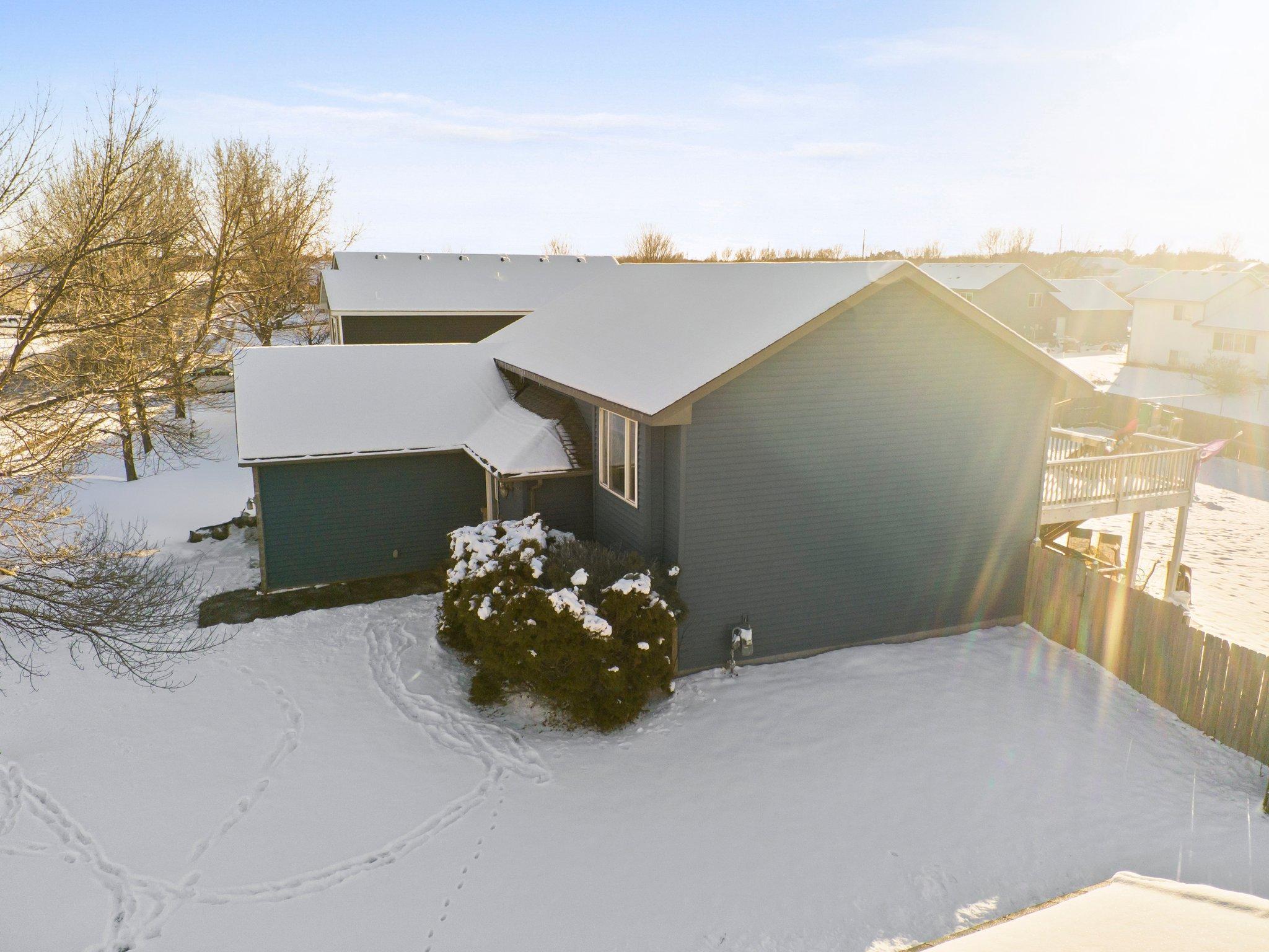 1303 Roosevelt Street S