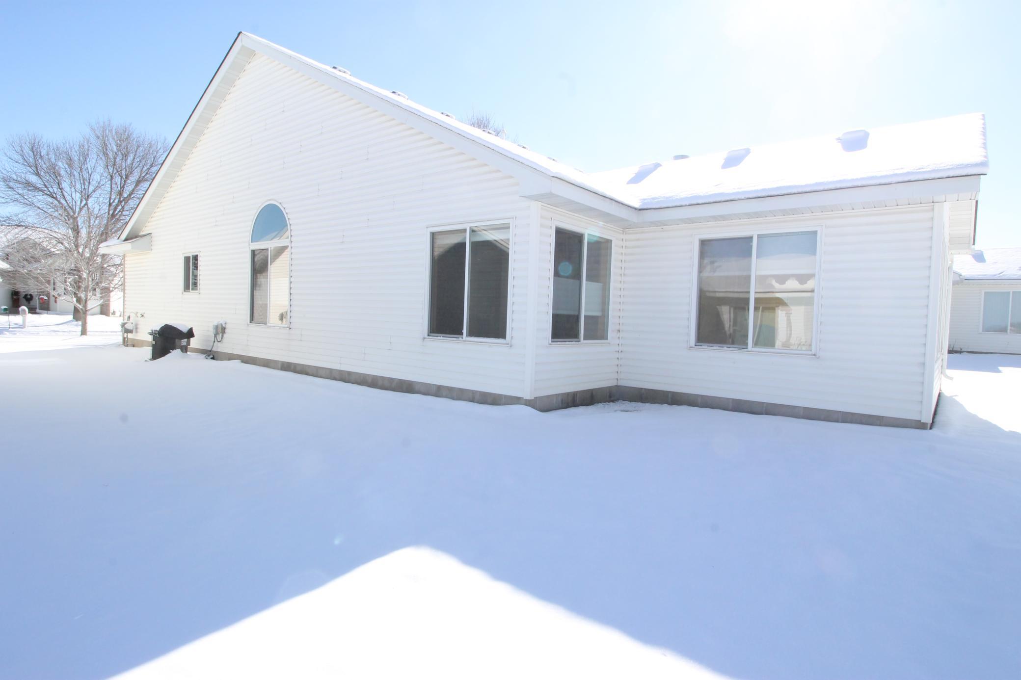 2301 Cleveland Lane S