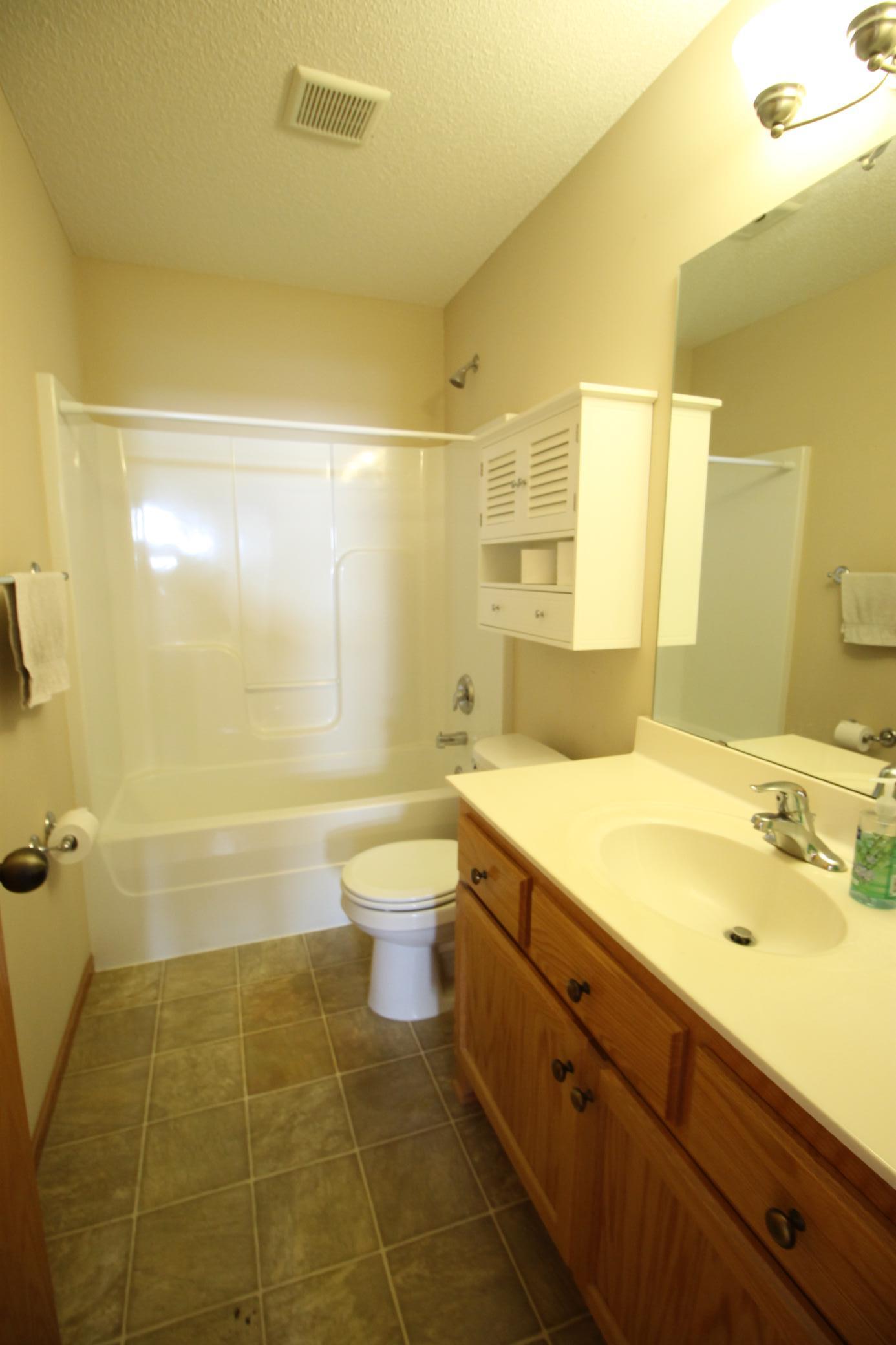 2301 Cleveland Lane S