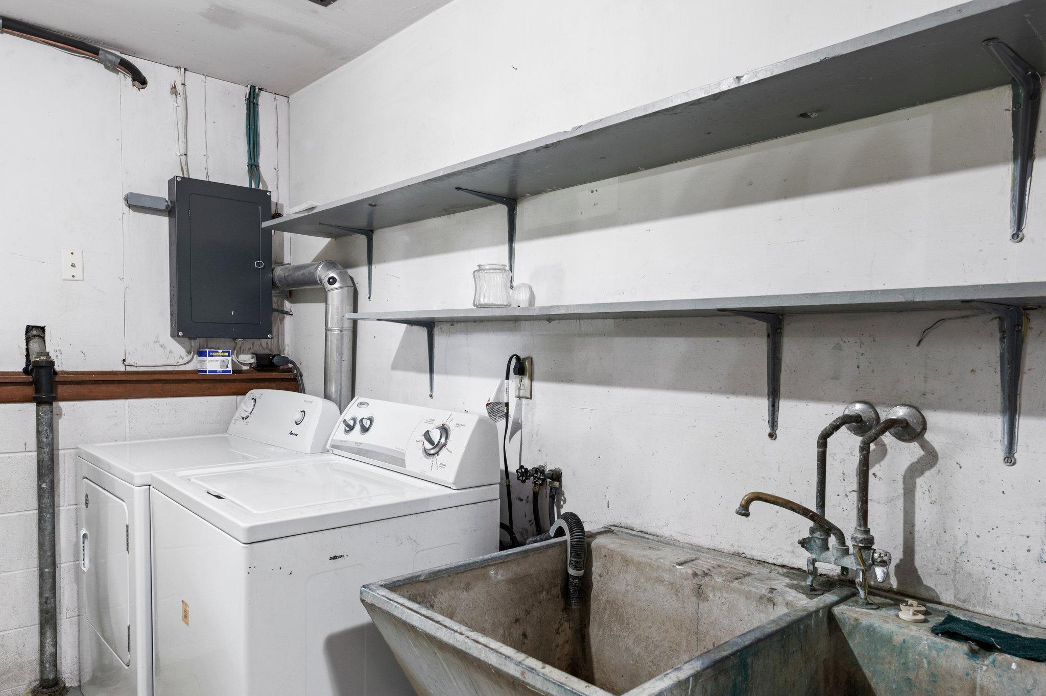 401 Elizabeth Street SW