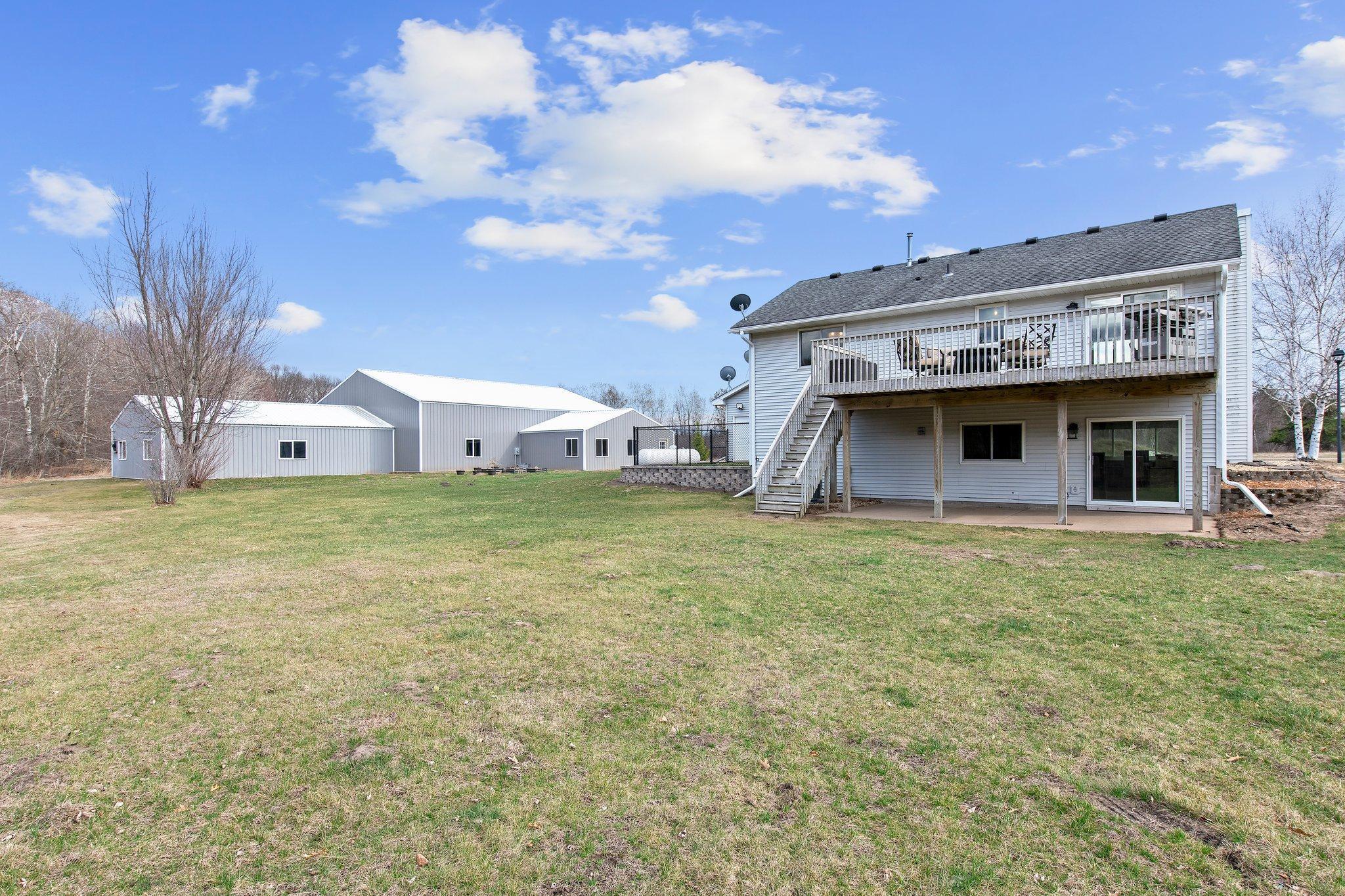 89 253rd Lane NE