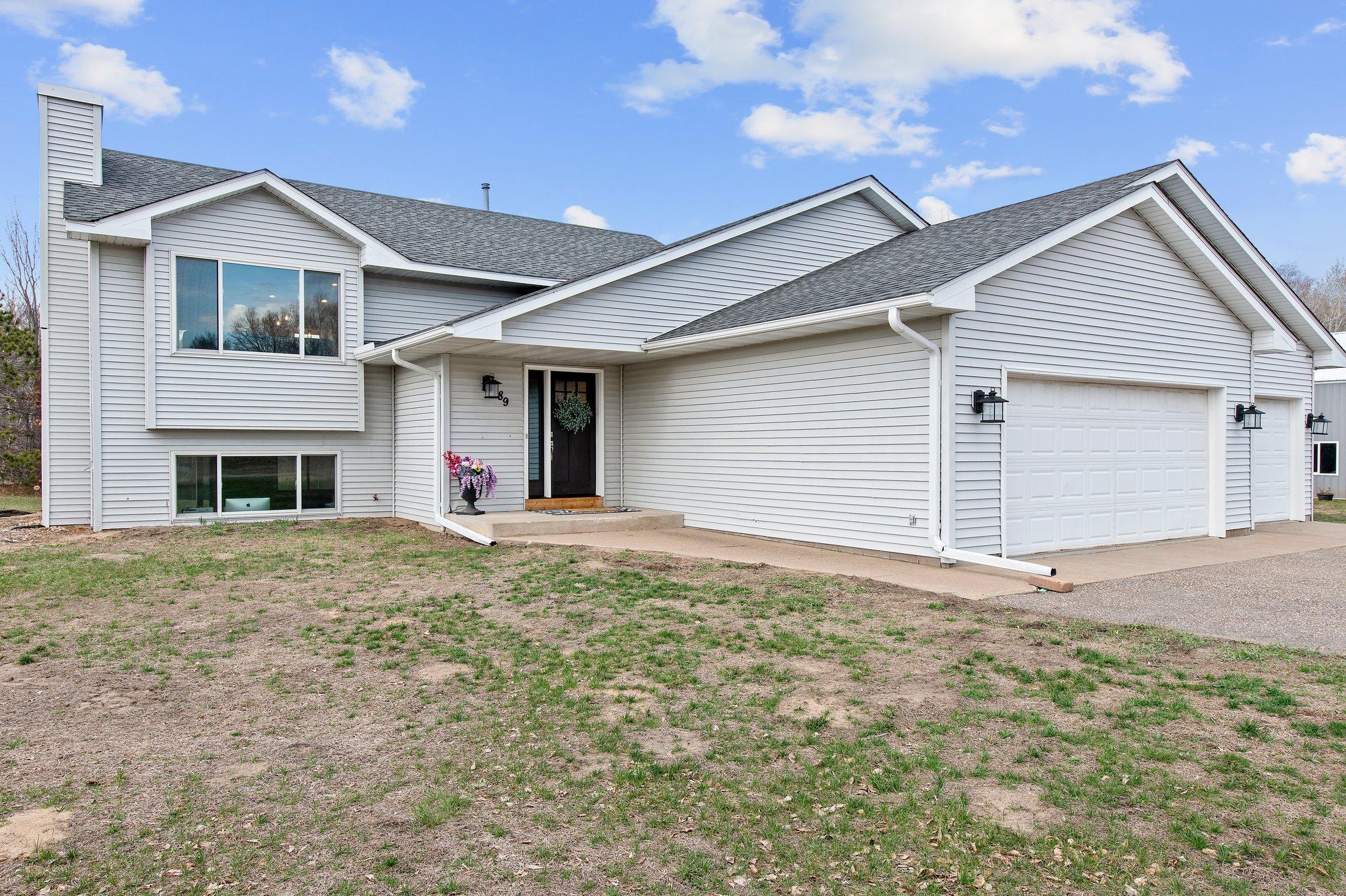 89 253rd Lane NE