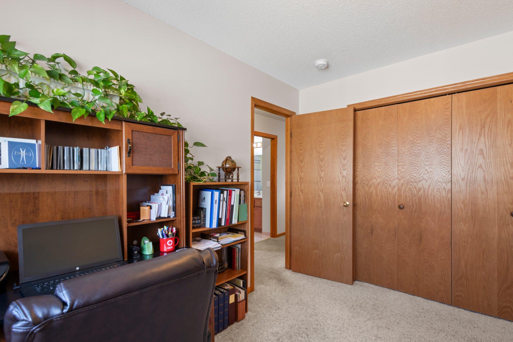 1140 Carriage Hills Drive S