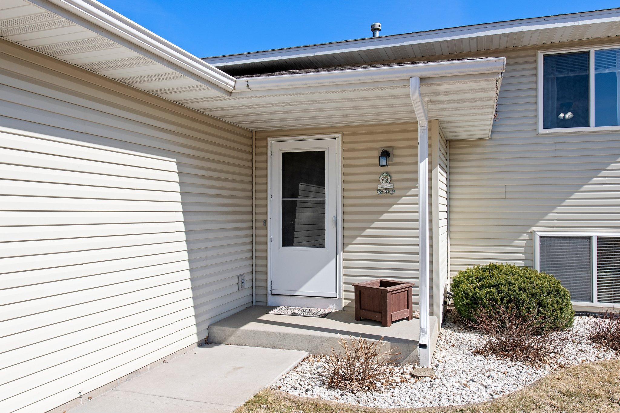 1140 Carriage Hills Drive S