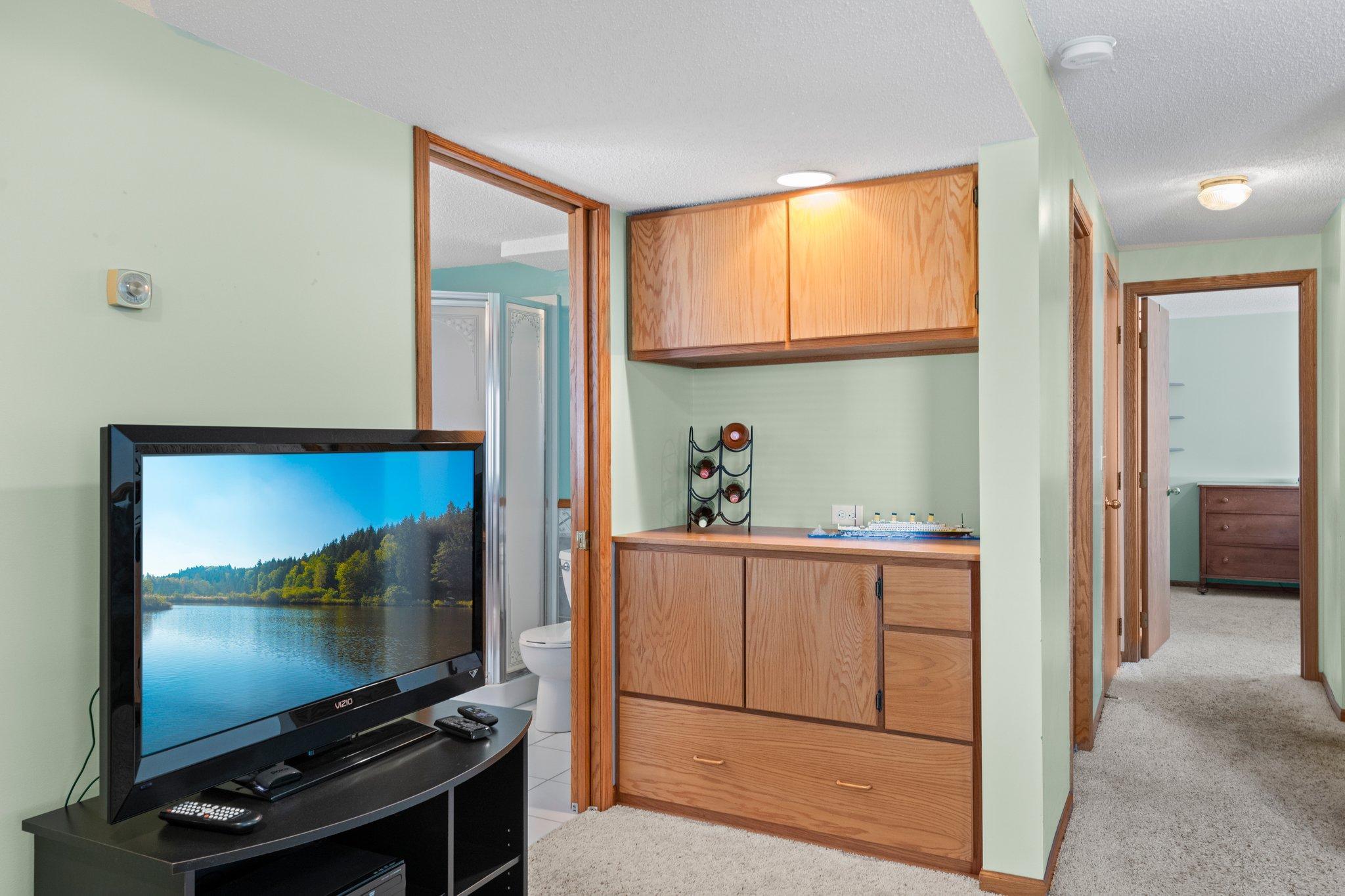 1140 Carriage Hills Drive S