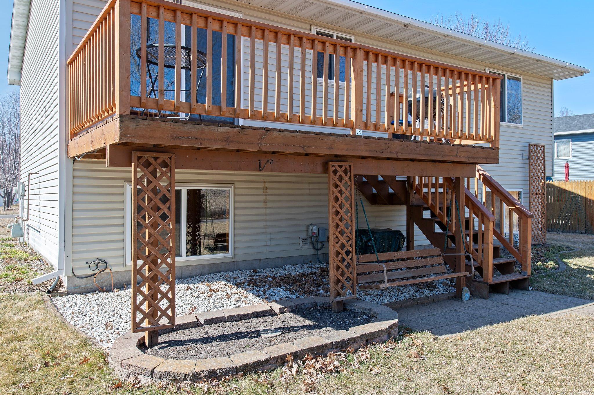 1140 Carriage Hills Drive S