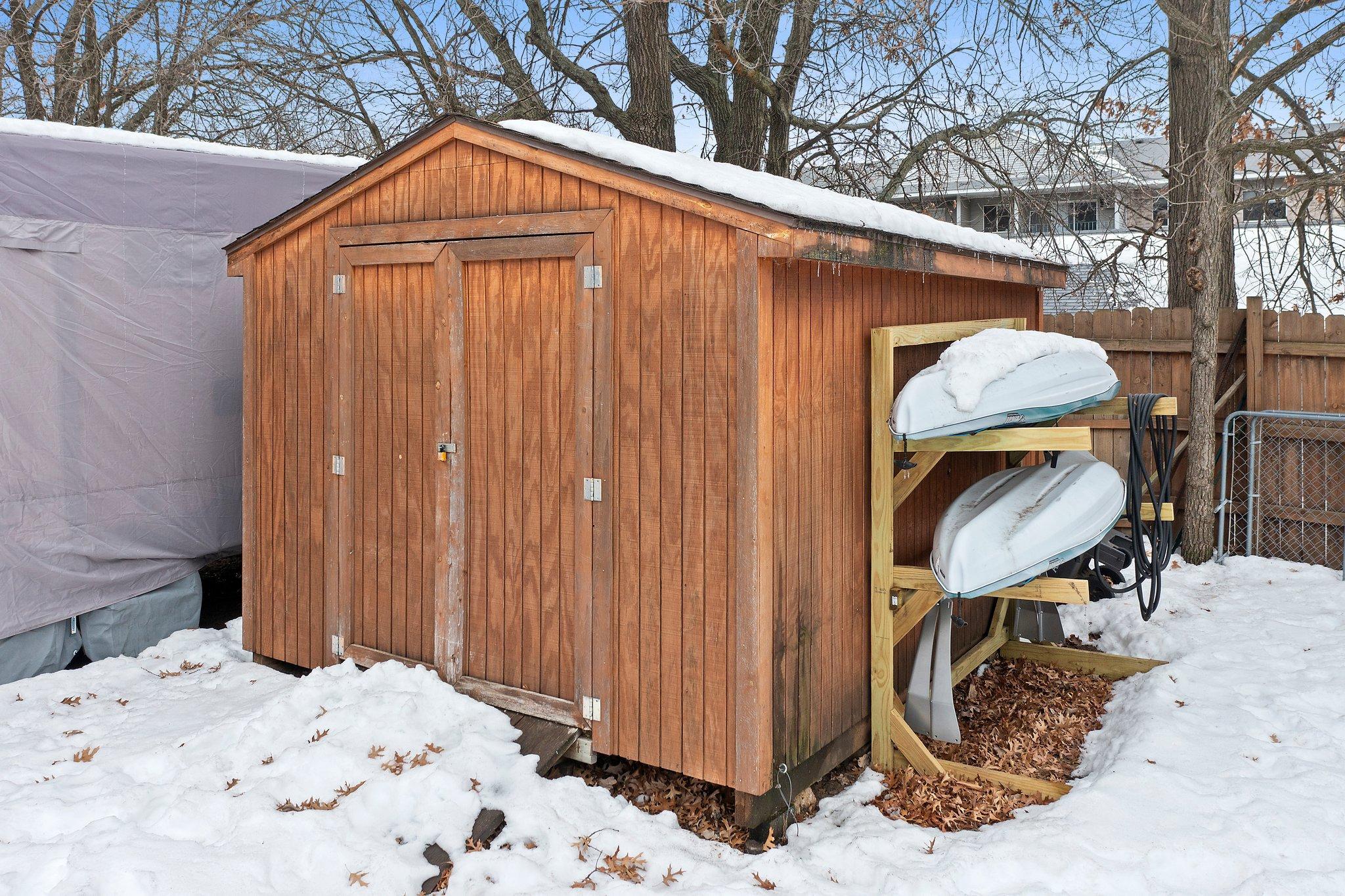 39408 Oakridge Drive