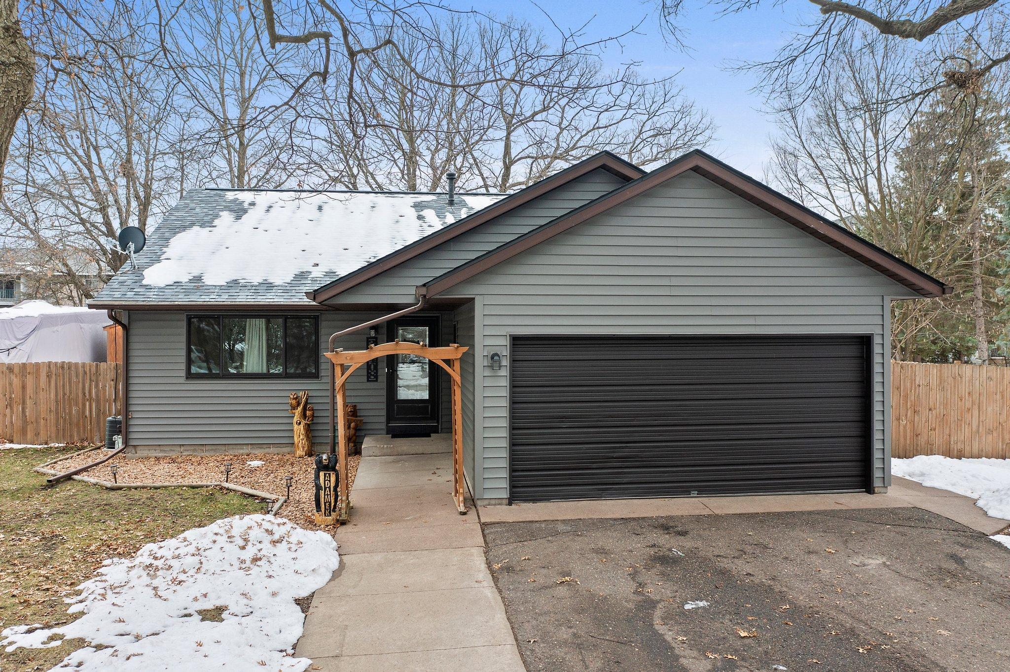 39408 Oakridge Drive