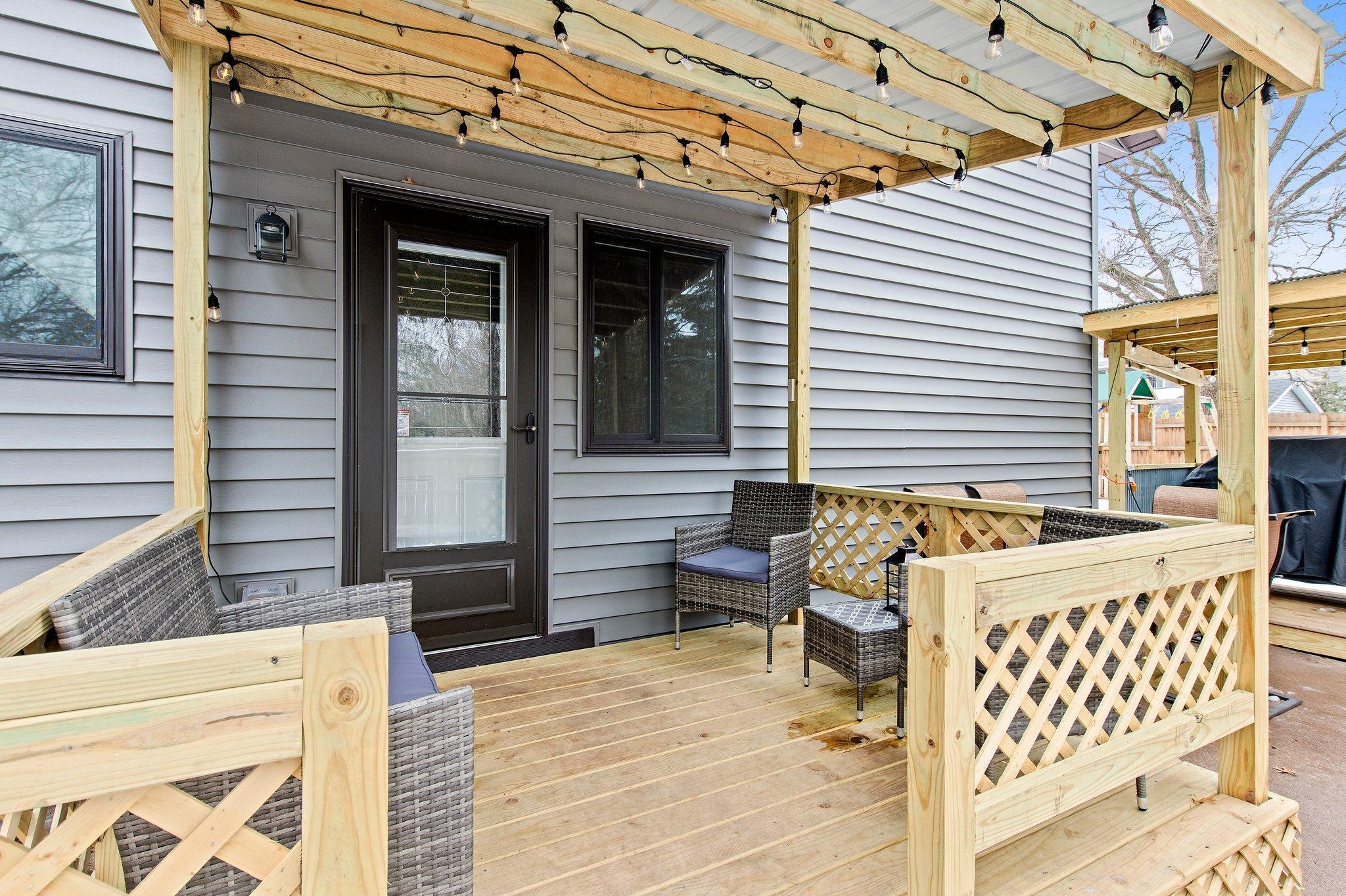 39408 Oakridge Drive