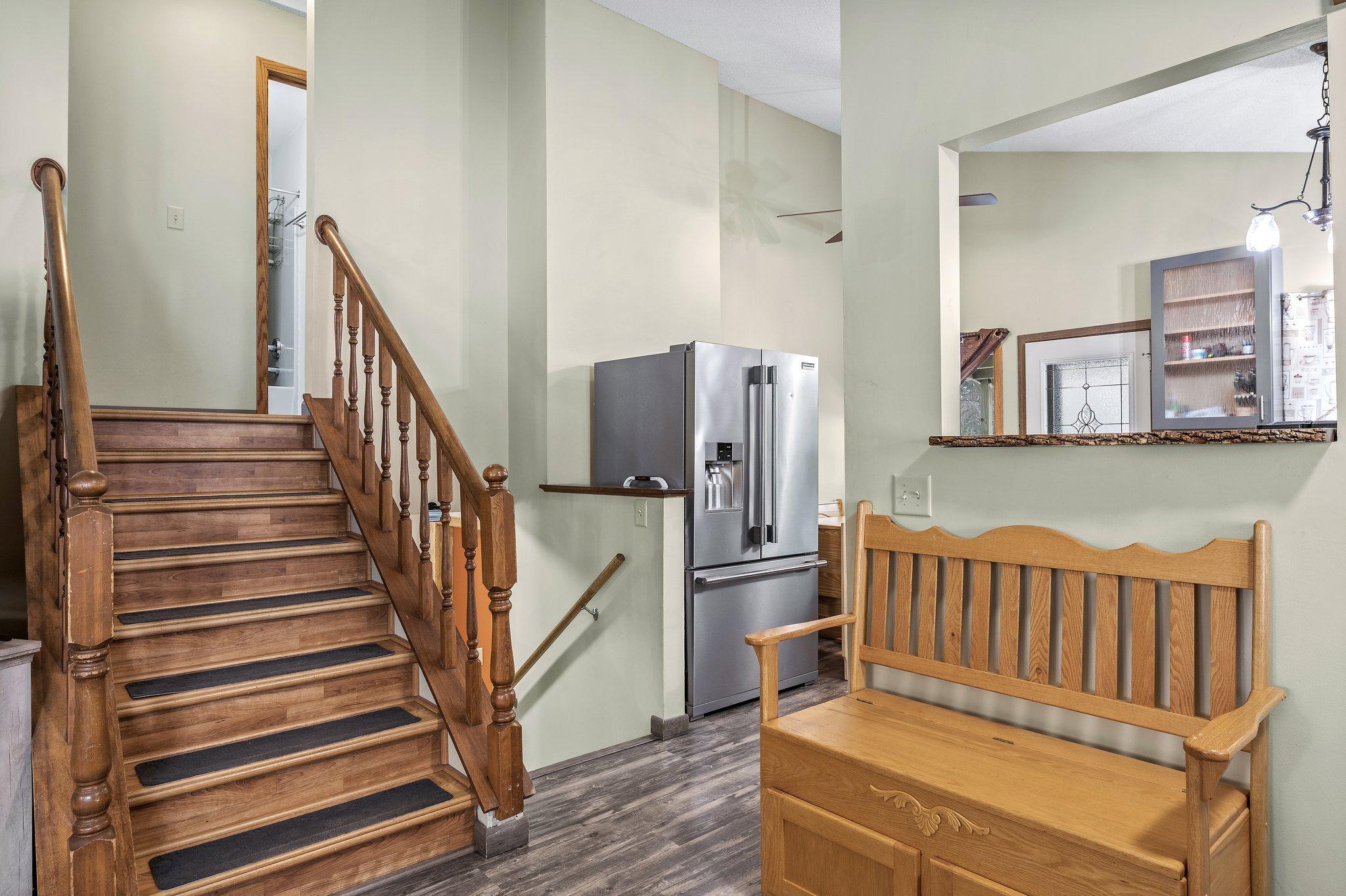 39408 Oakridge Drive