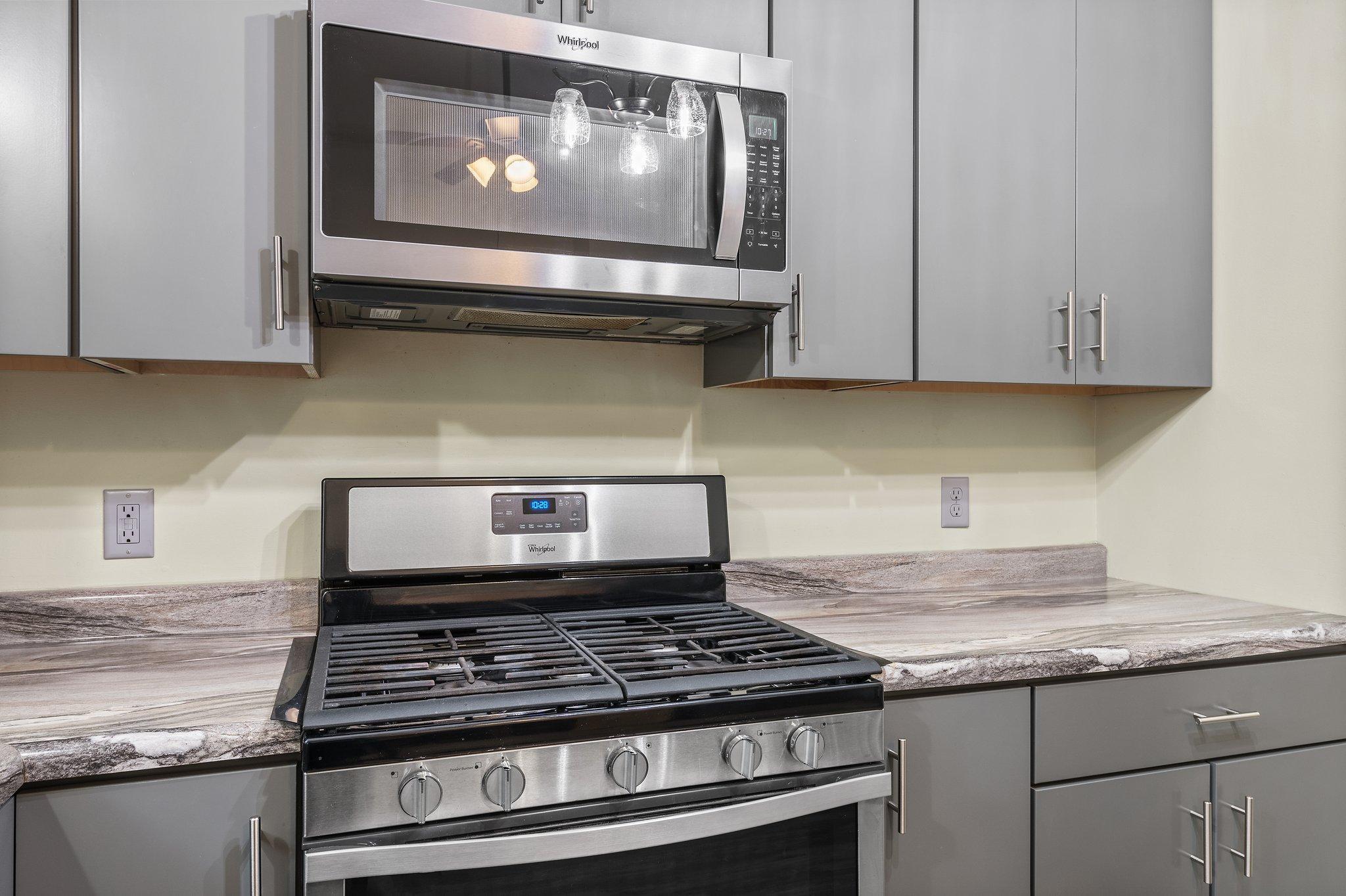 39408 Oakridge Drive