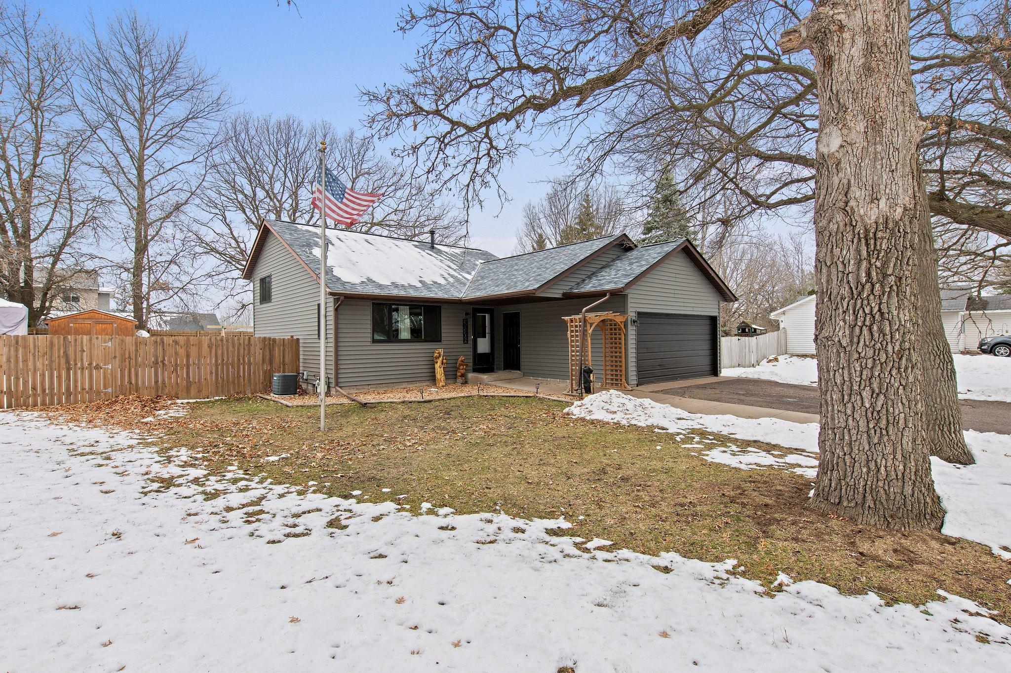 39408 Oakridge Drive