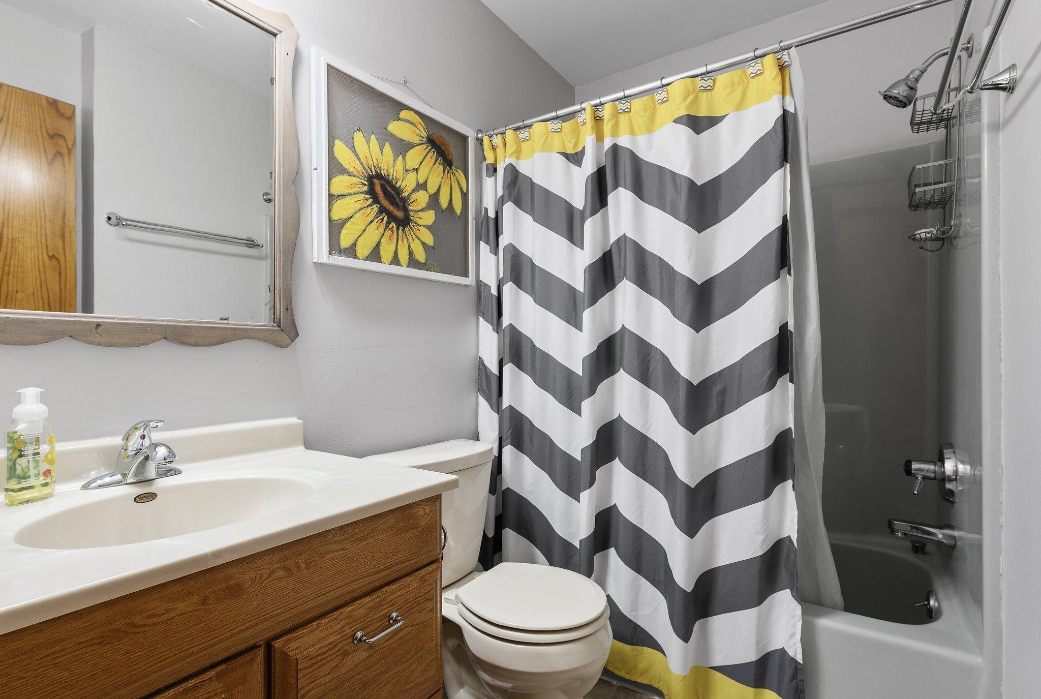 39408 Oakridge Drive