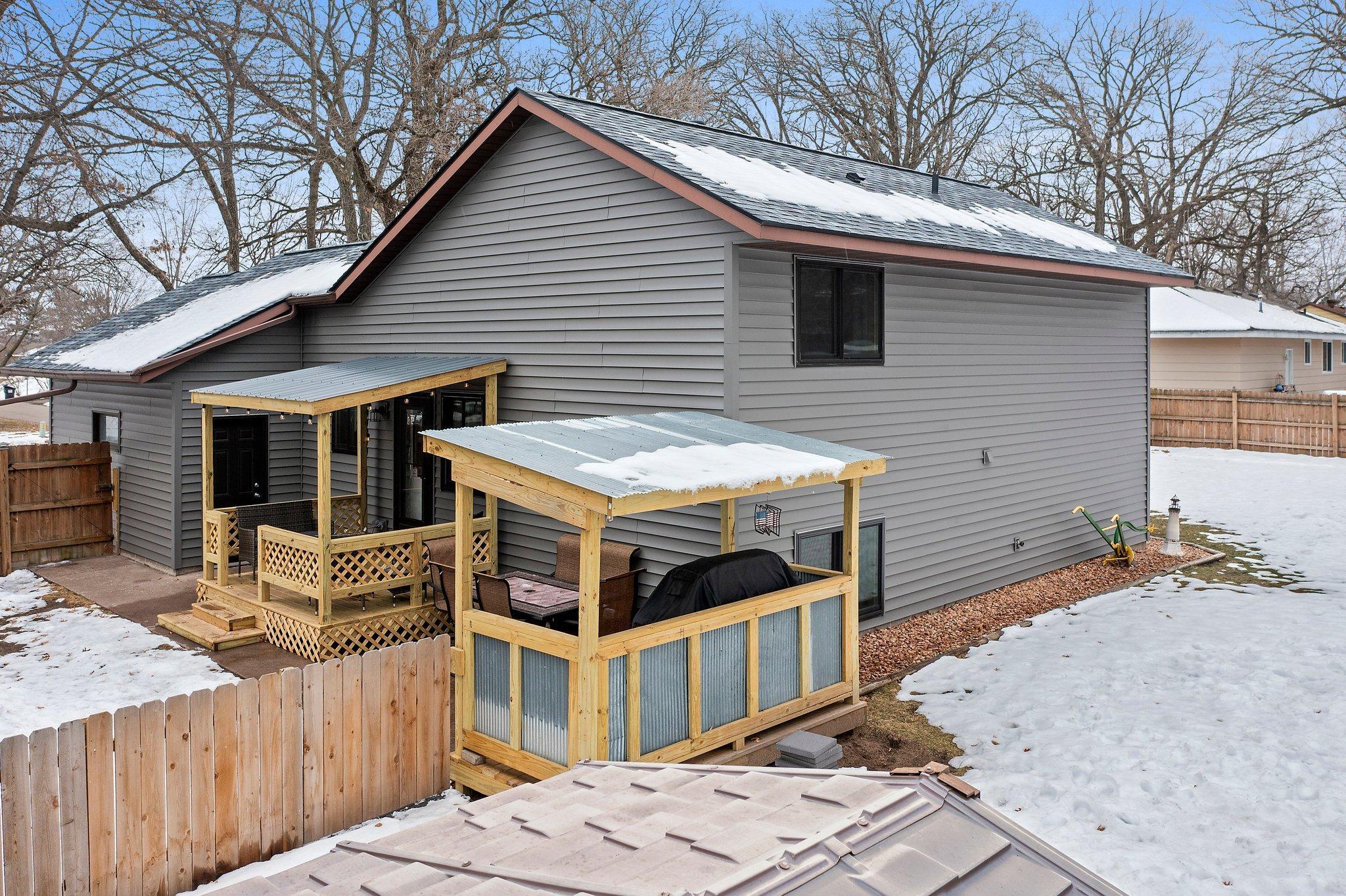 39408 Oakridge Drive