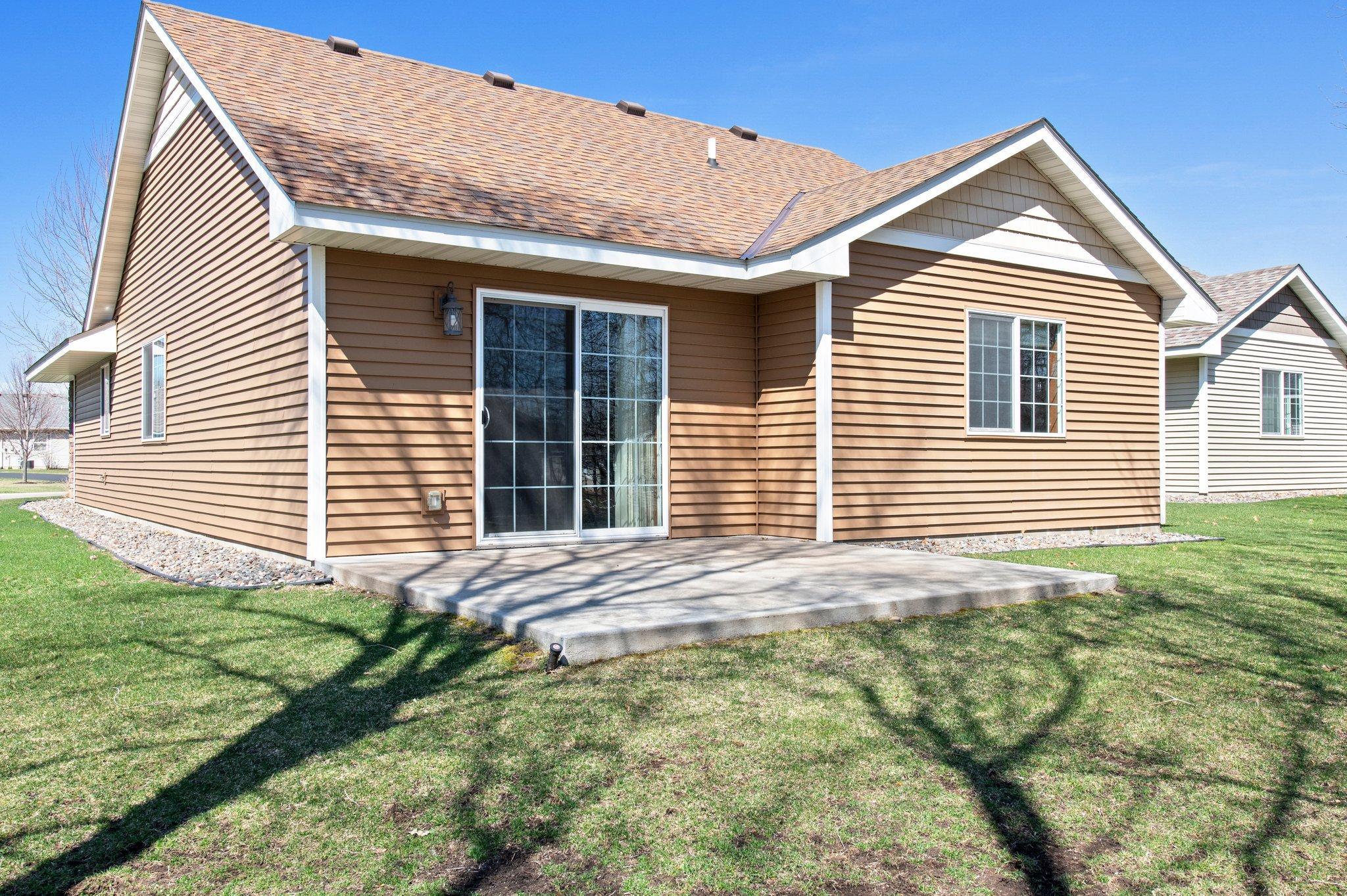 1009 Pleasant View Court NW