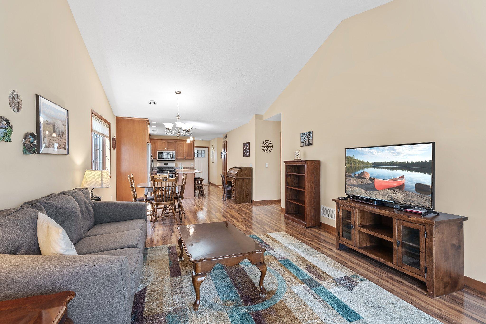 1009 Pleasant View Court NW