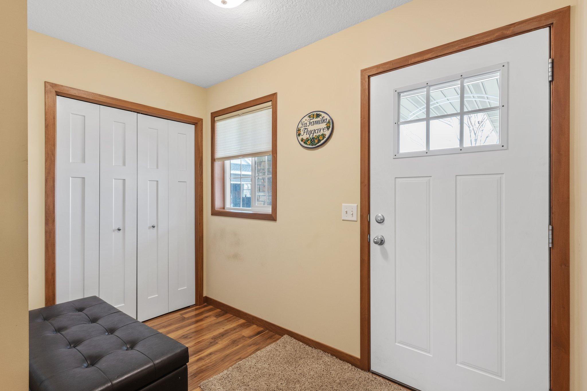 1009 Pleasant View Court NW