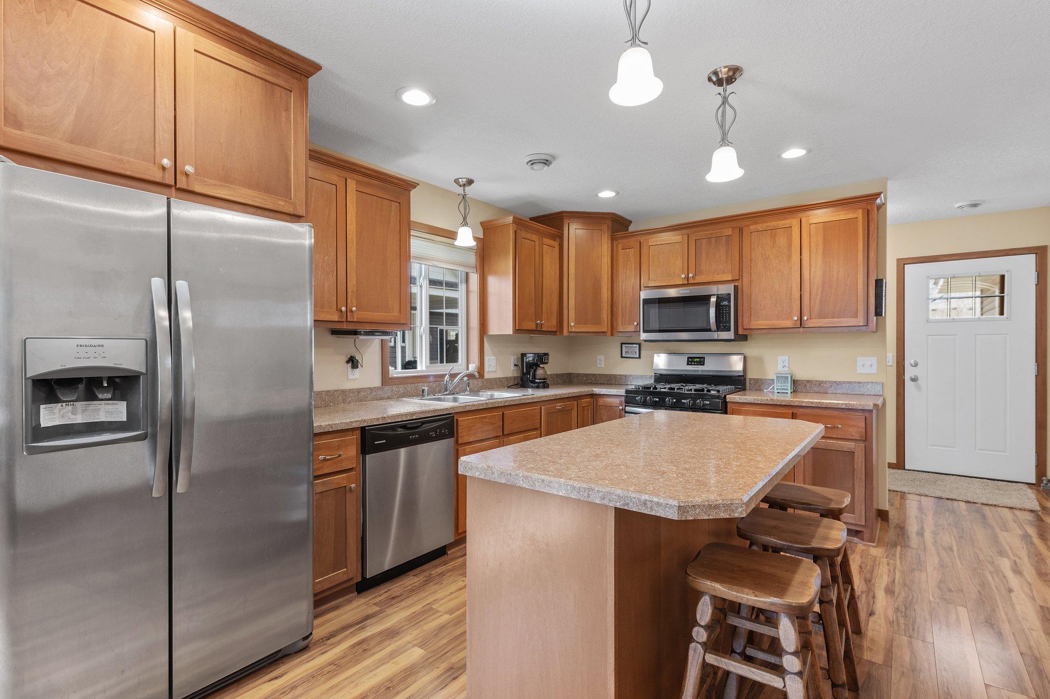 1009 Pleasant View Court NW