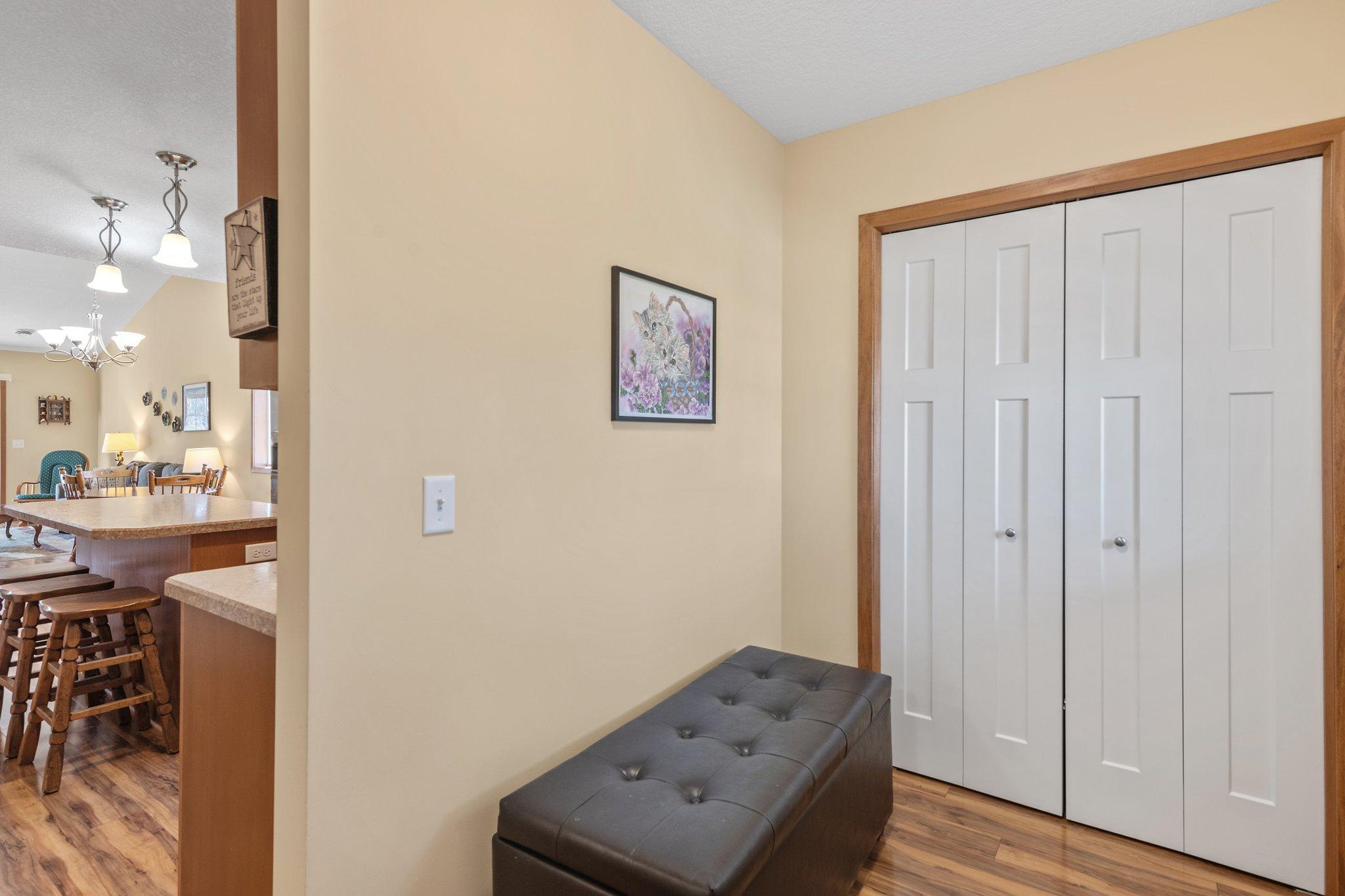 1009 Pleasant View Court NW