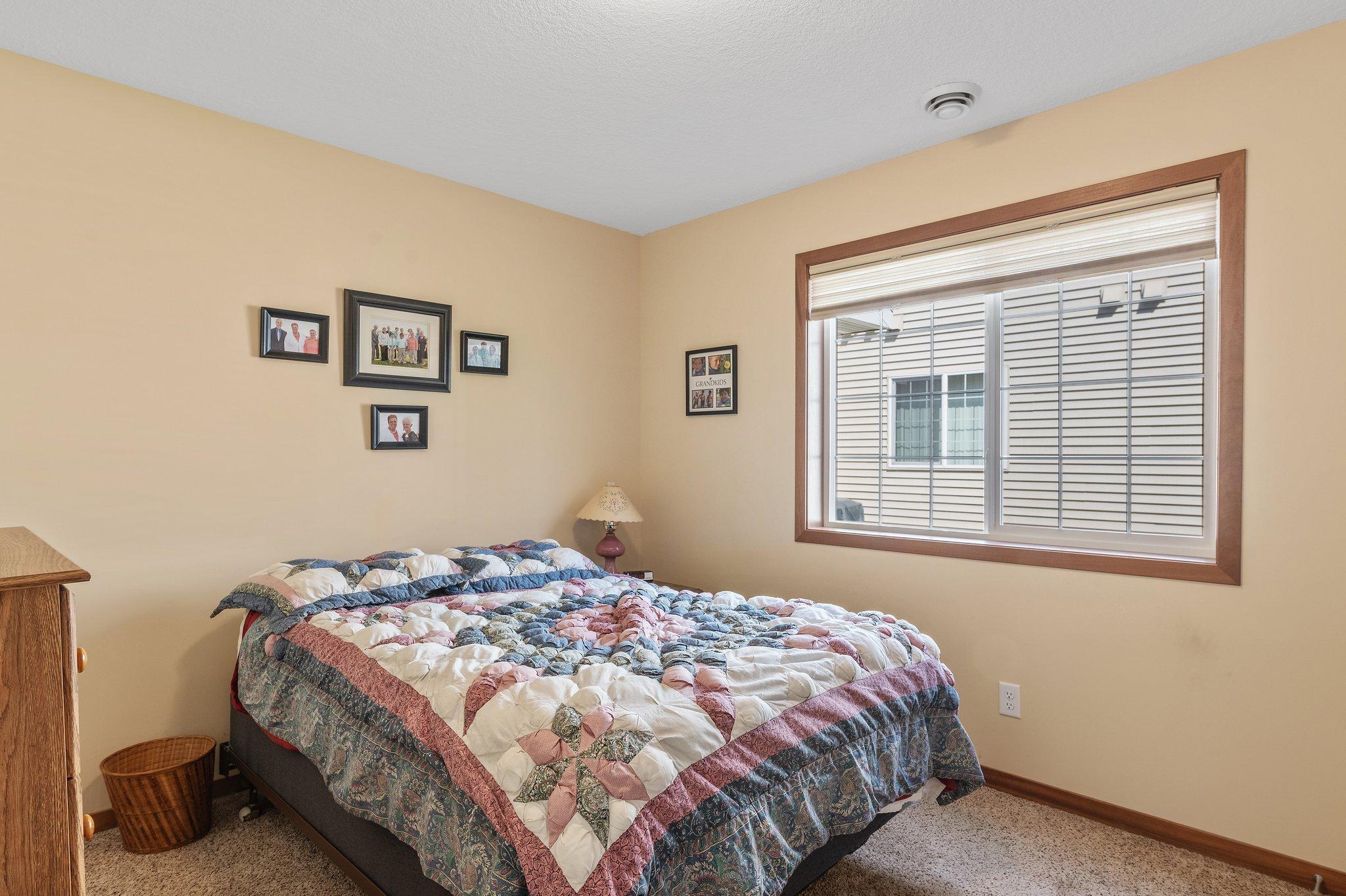 1009 Pleasant View Court NW