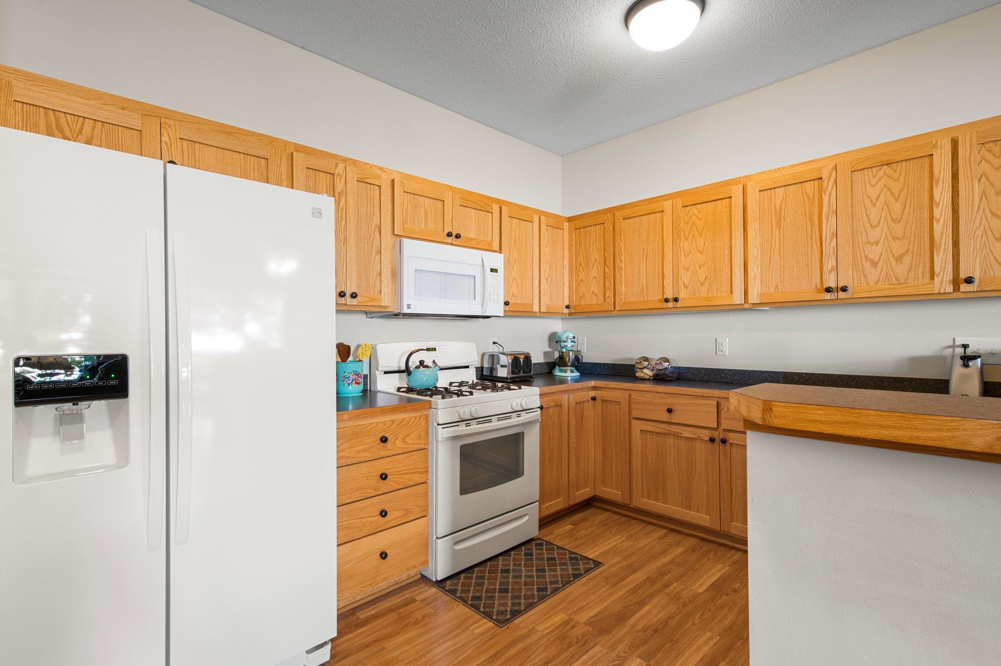 737 Park Brook Road NW