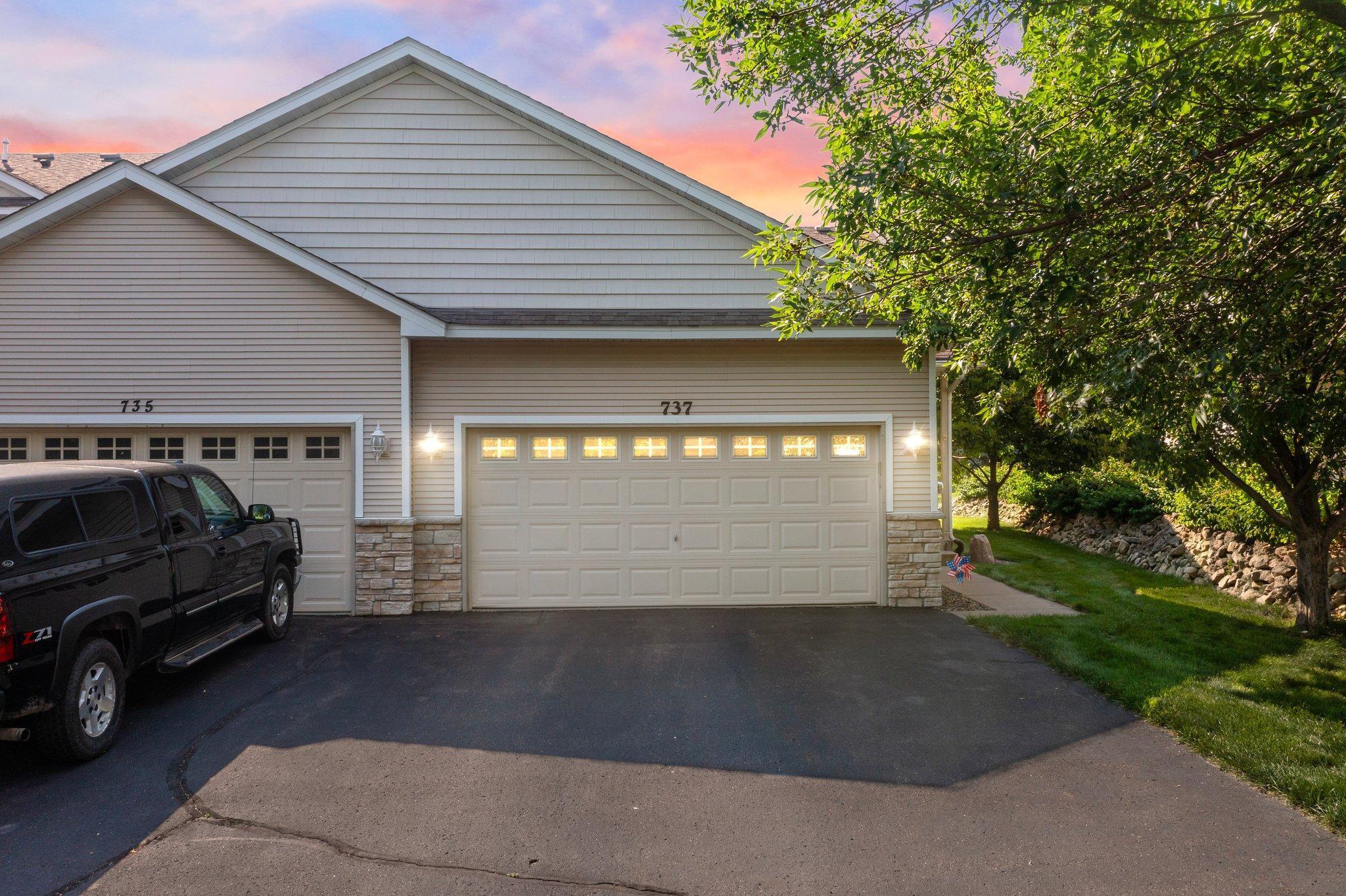 737 Park Brook Road NW