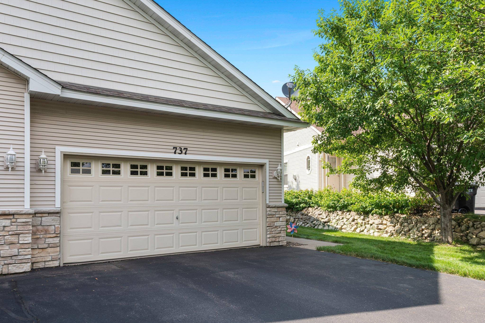 737 Park Brook Road NW