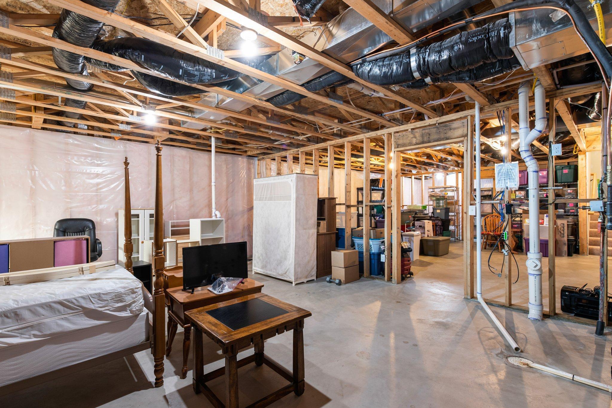 737 Park Brook Road NW