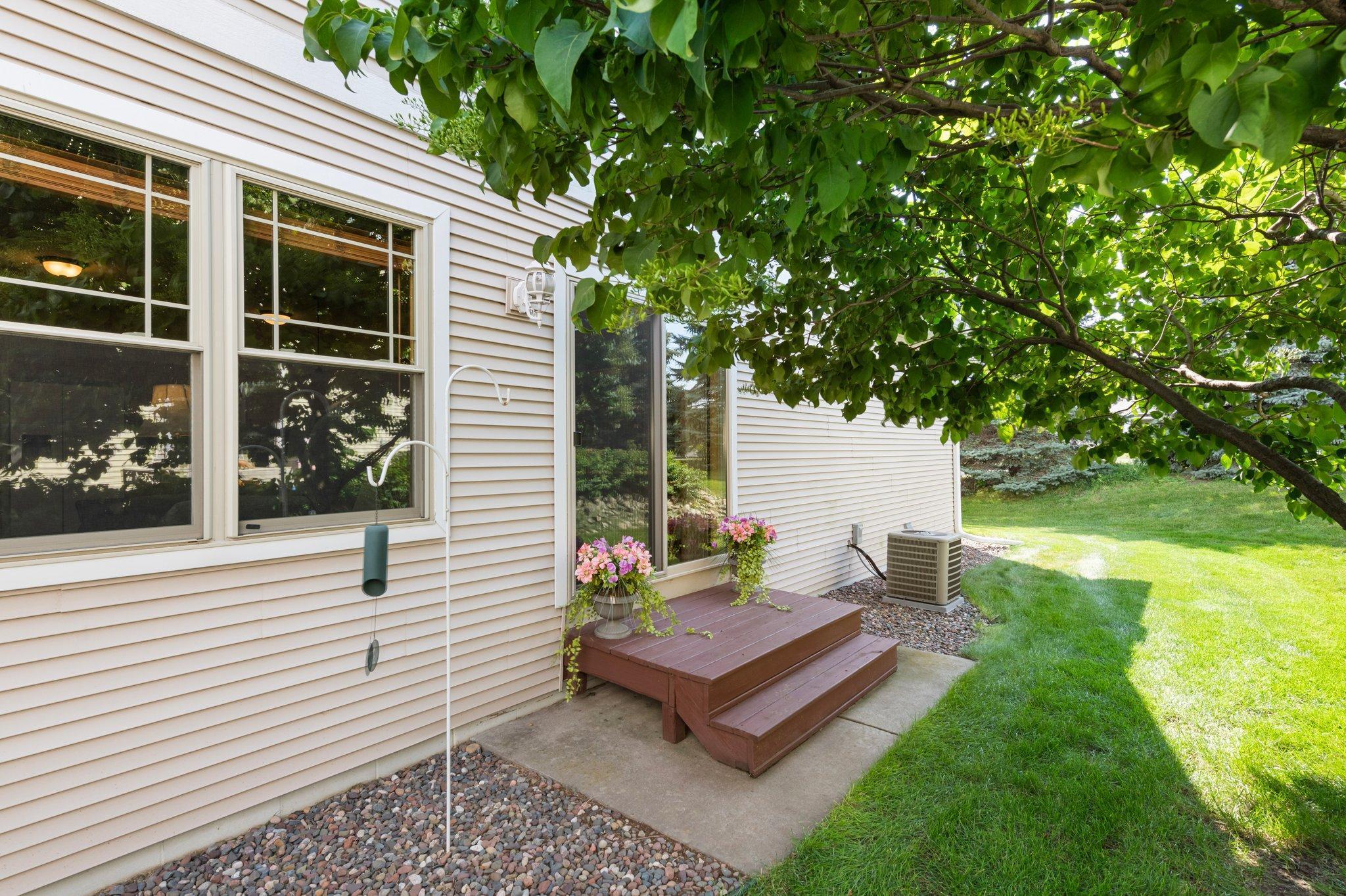 737 Park Brook Road NW