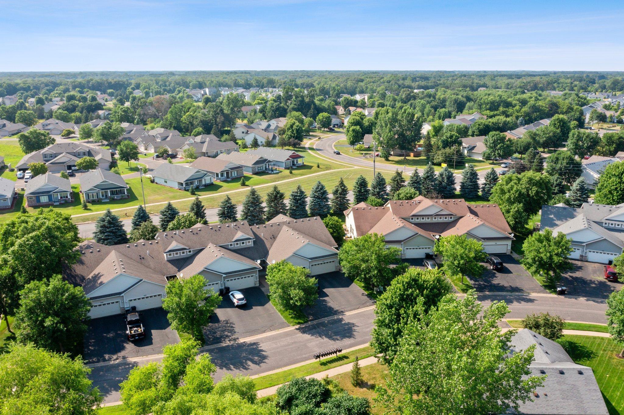 737 Park Brook Road NW