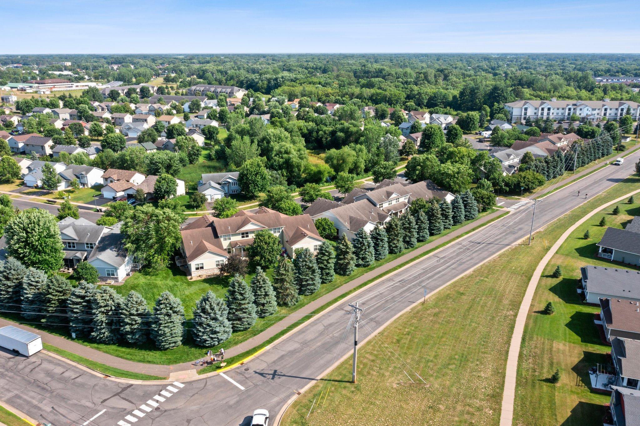 737 Park Brook Road NW