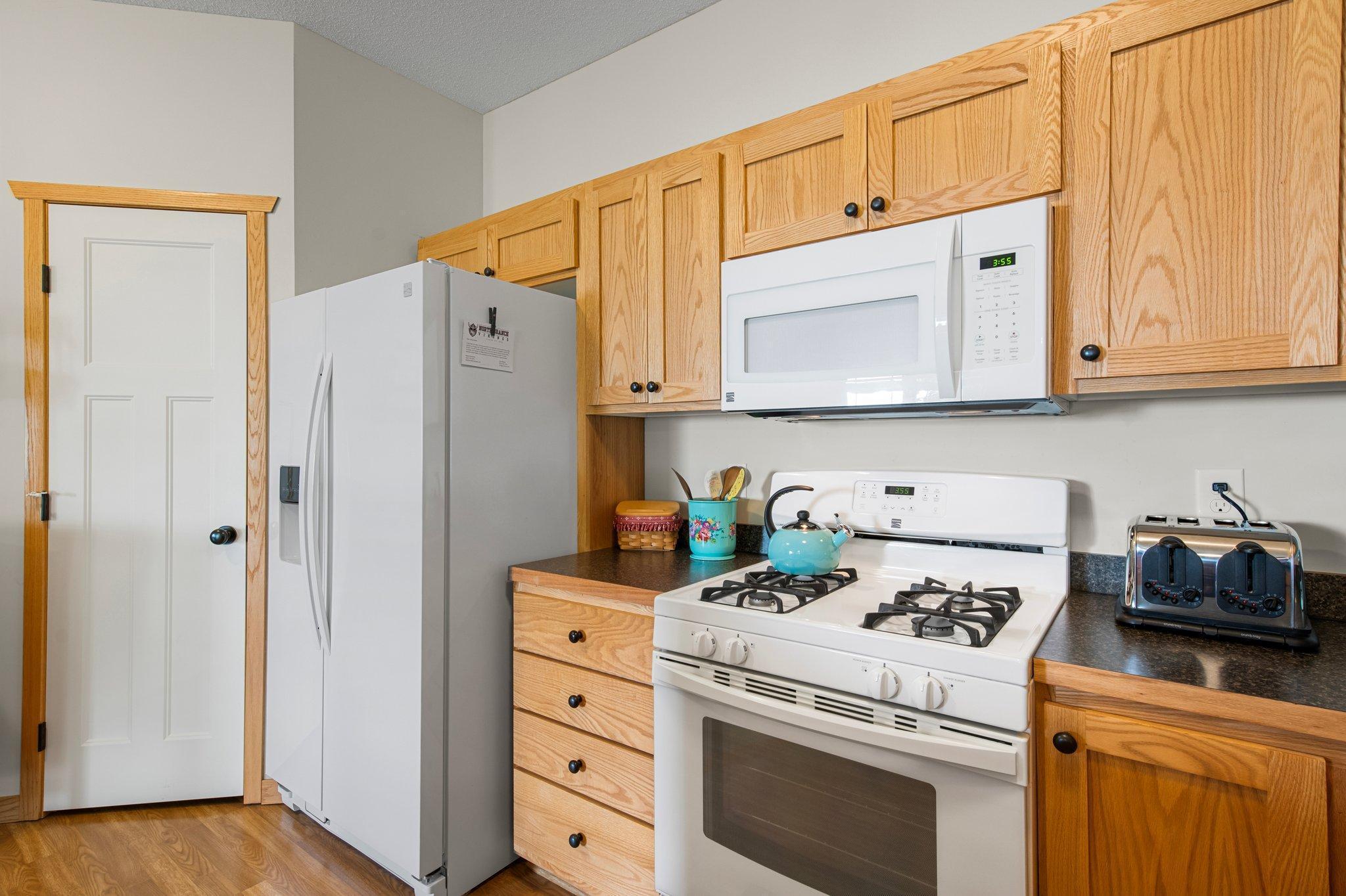 737 Park Brook Road NW