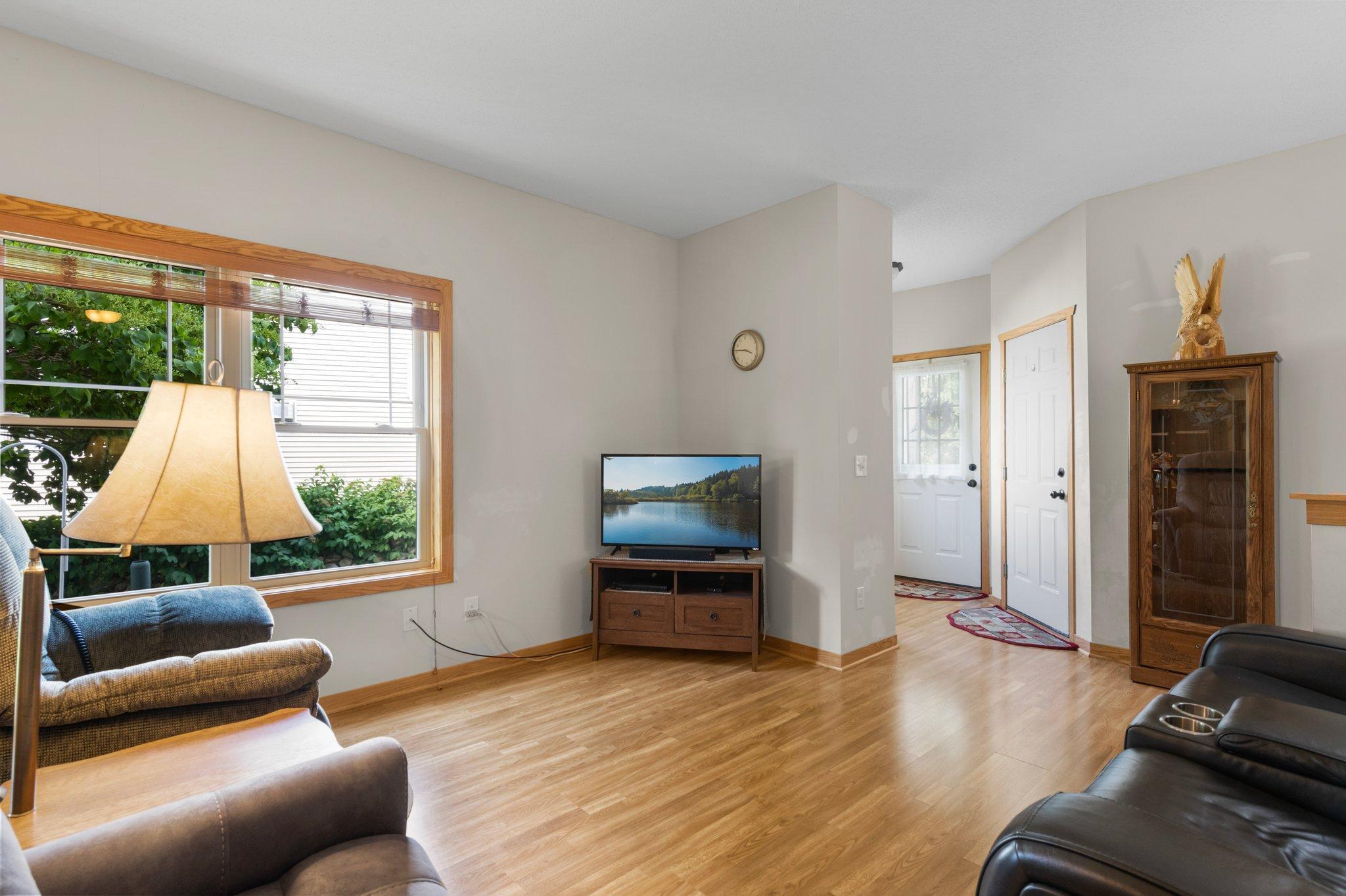 737 Park Brook Road NW