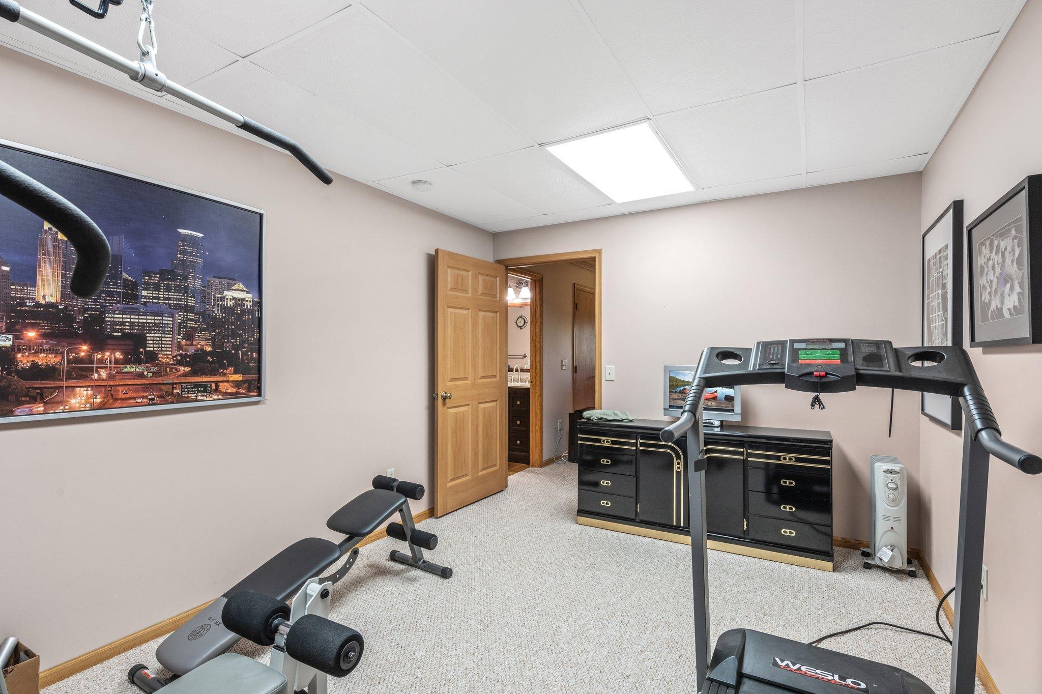 339 522nd Street W