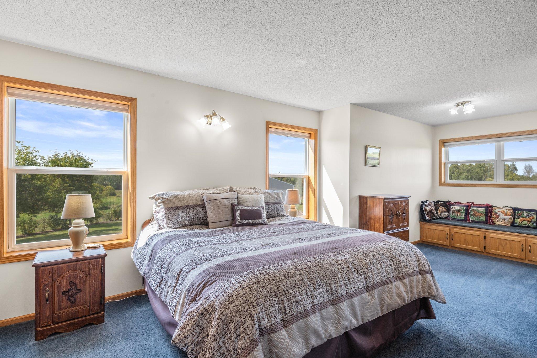 339 522nd Street W