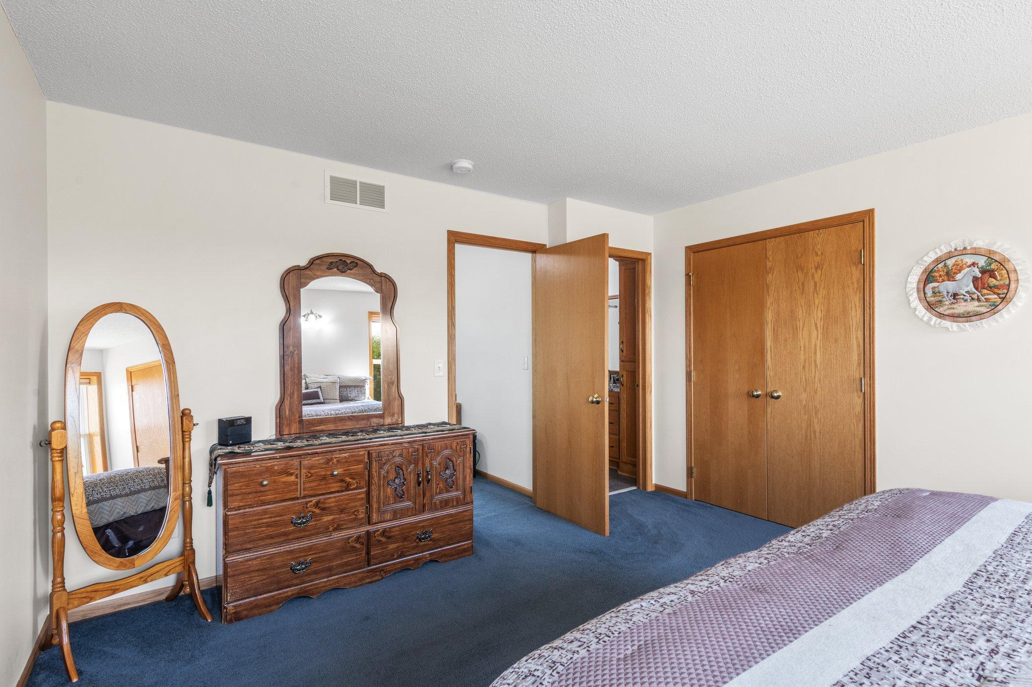 339 522nd Street W