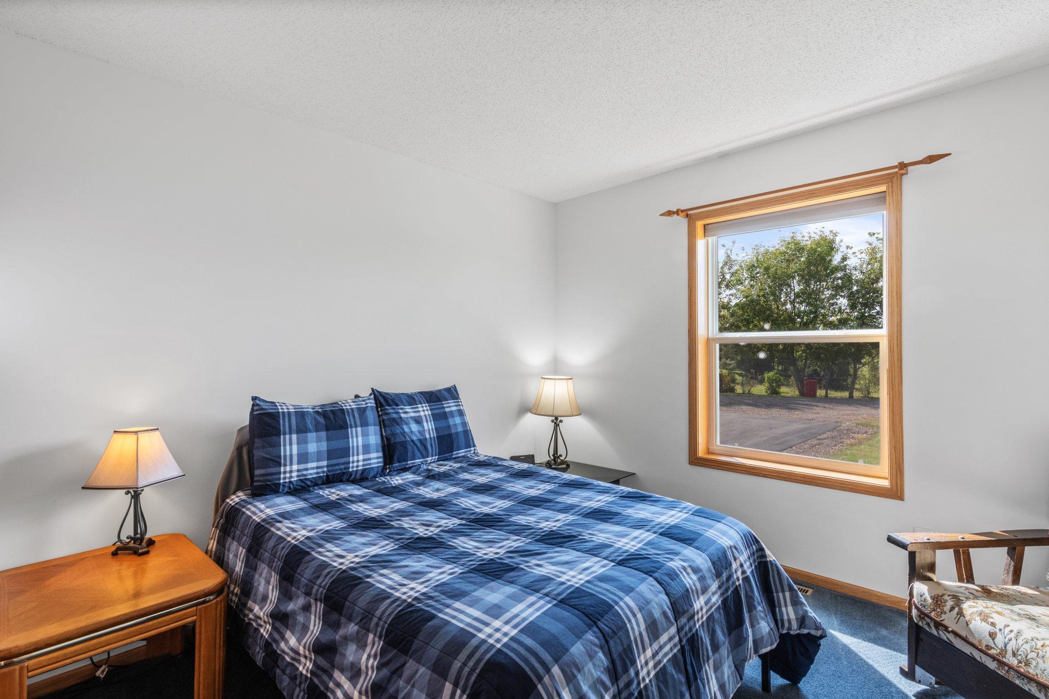 339 522nd Street W