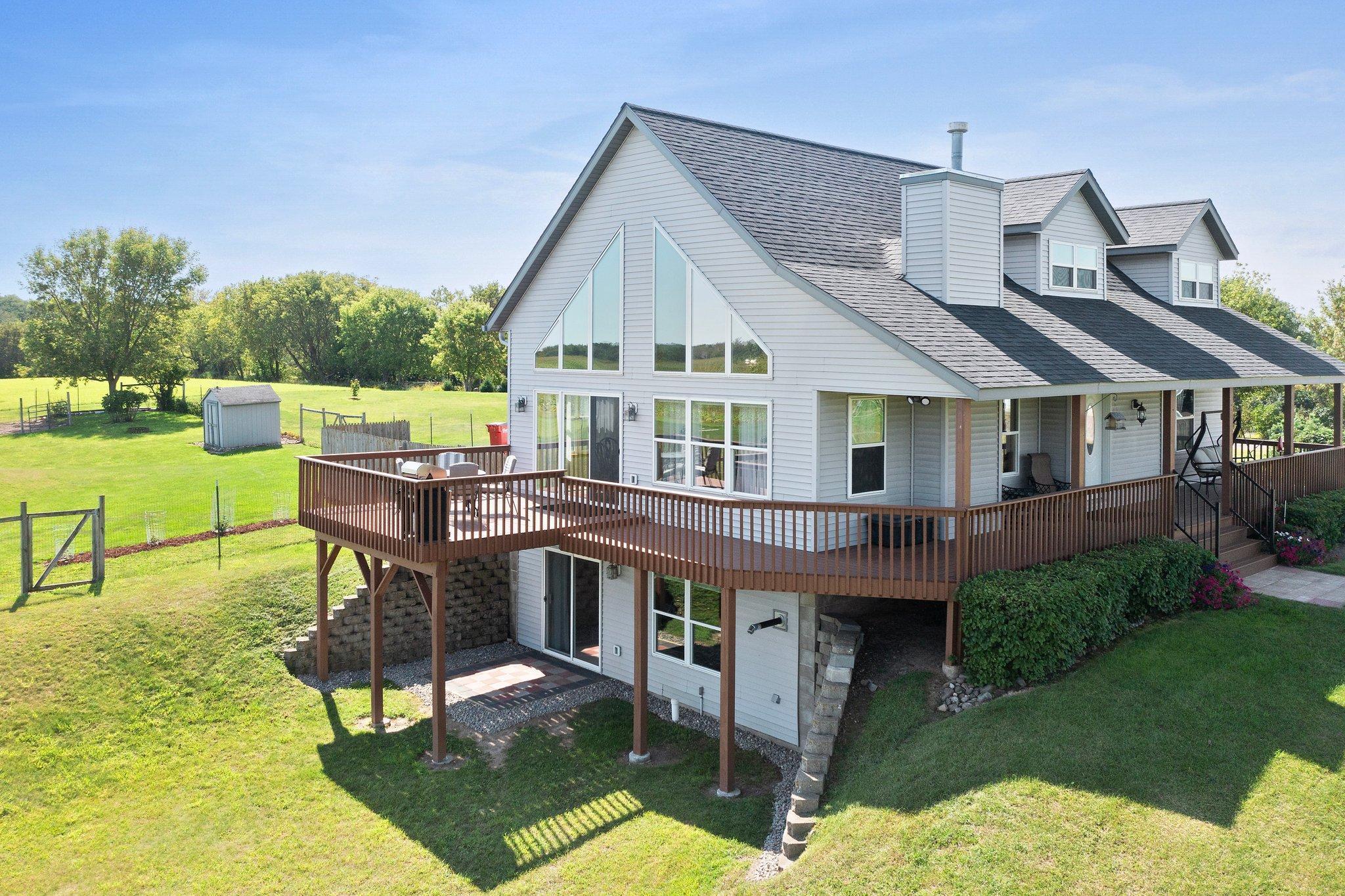 339 522nd Street W