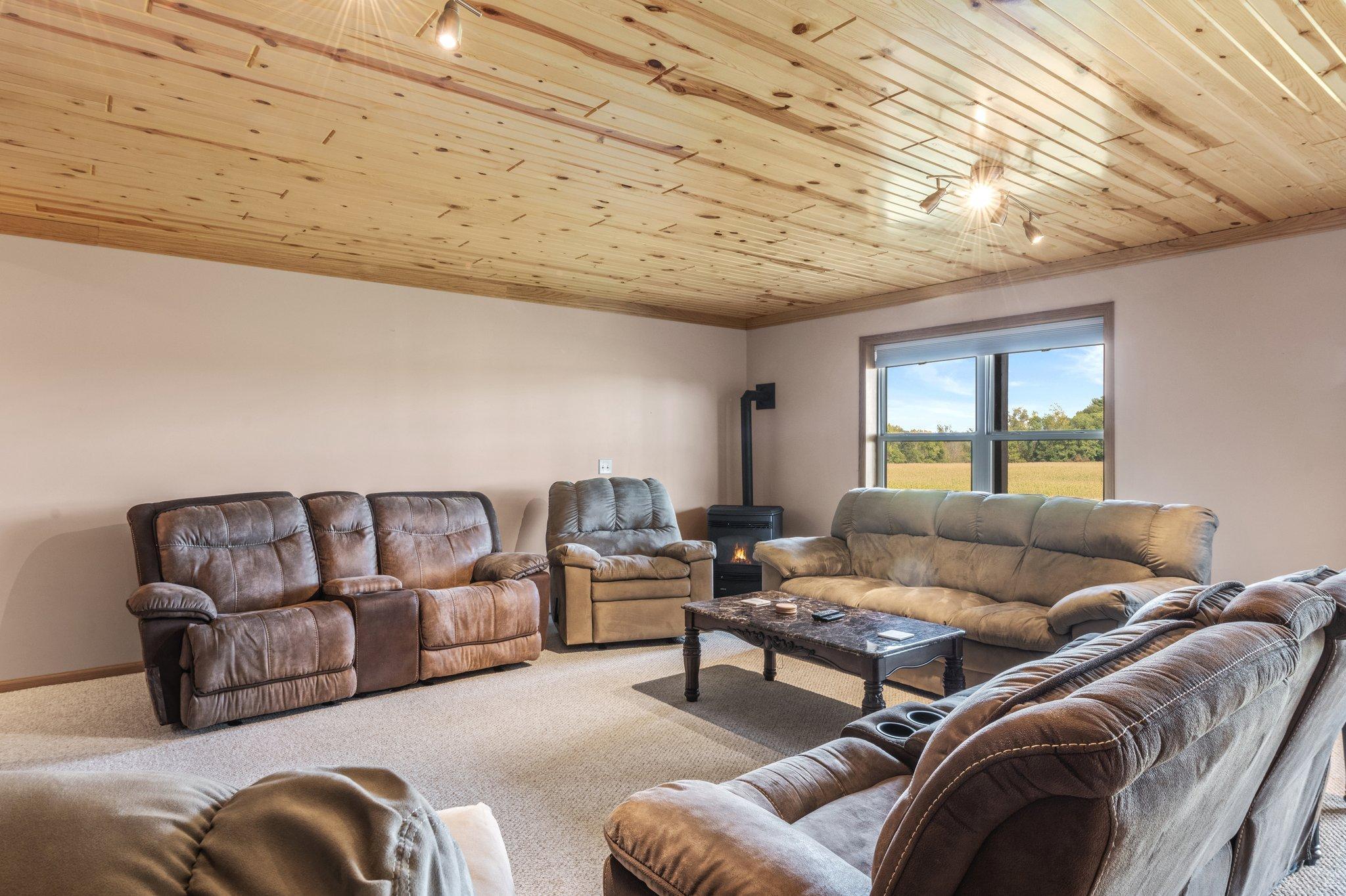 339 522nd Street W