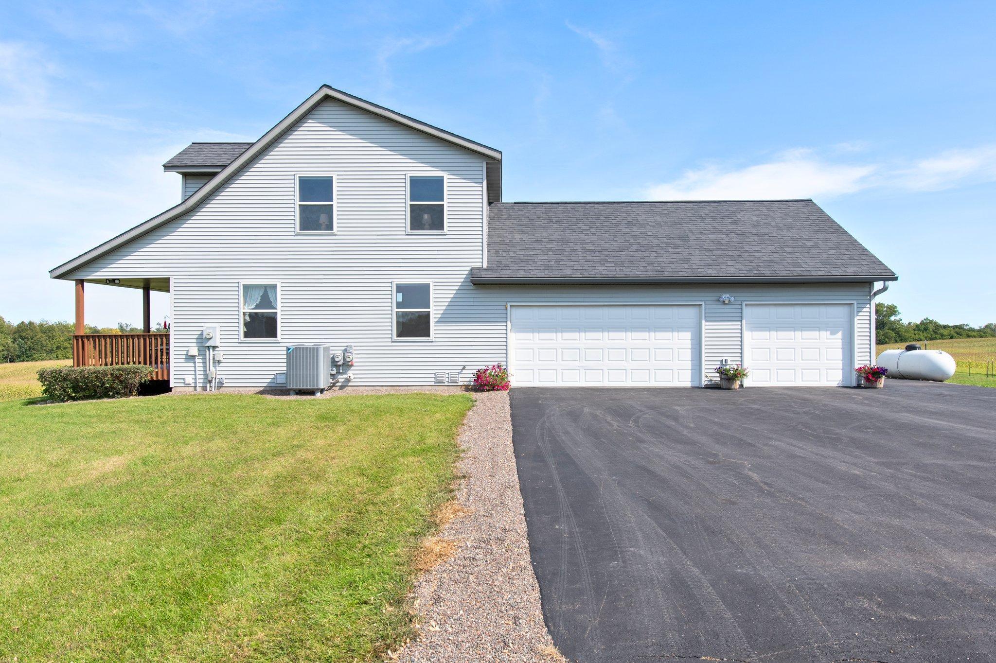 339 522nd Street W