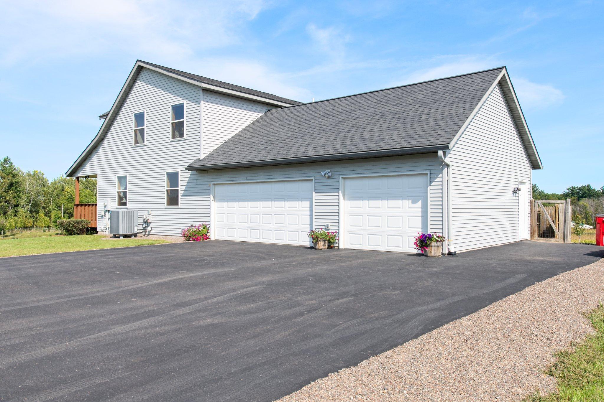 339 522nd Street W