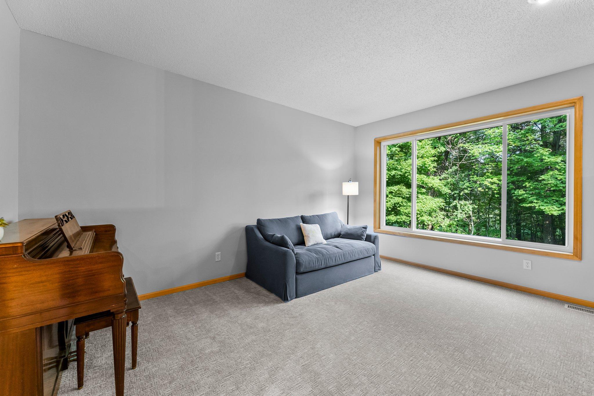 17545 Butternut Street NW