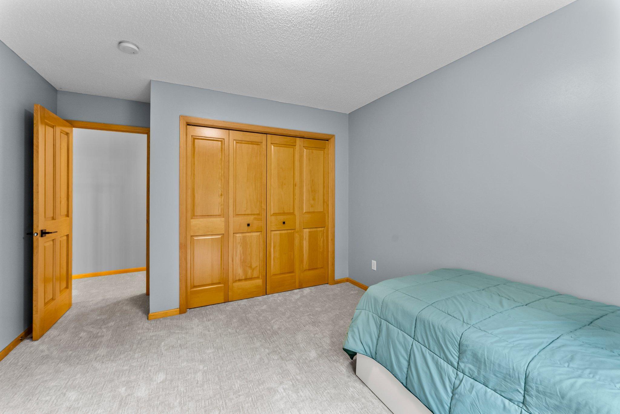 17545 Butternut Street NW