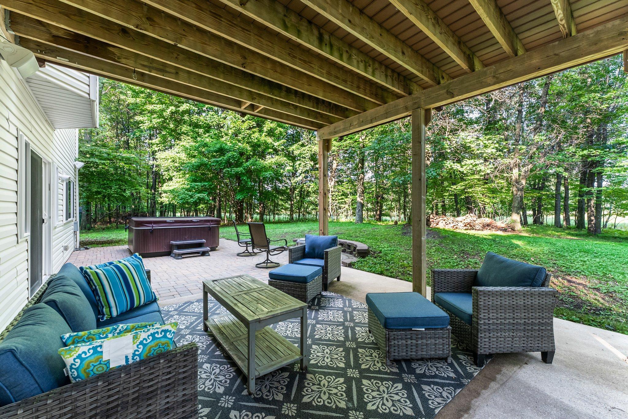 17545 Butternut Street NW