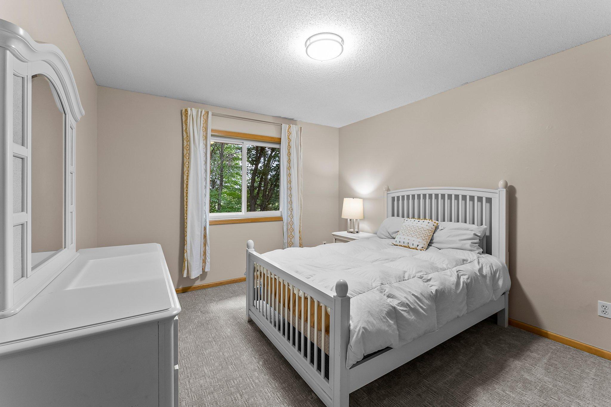 17545 Butternut Street NW