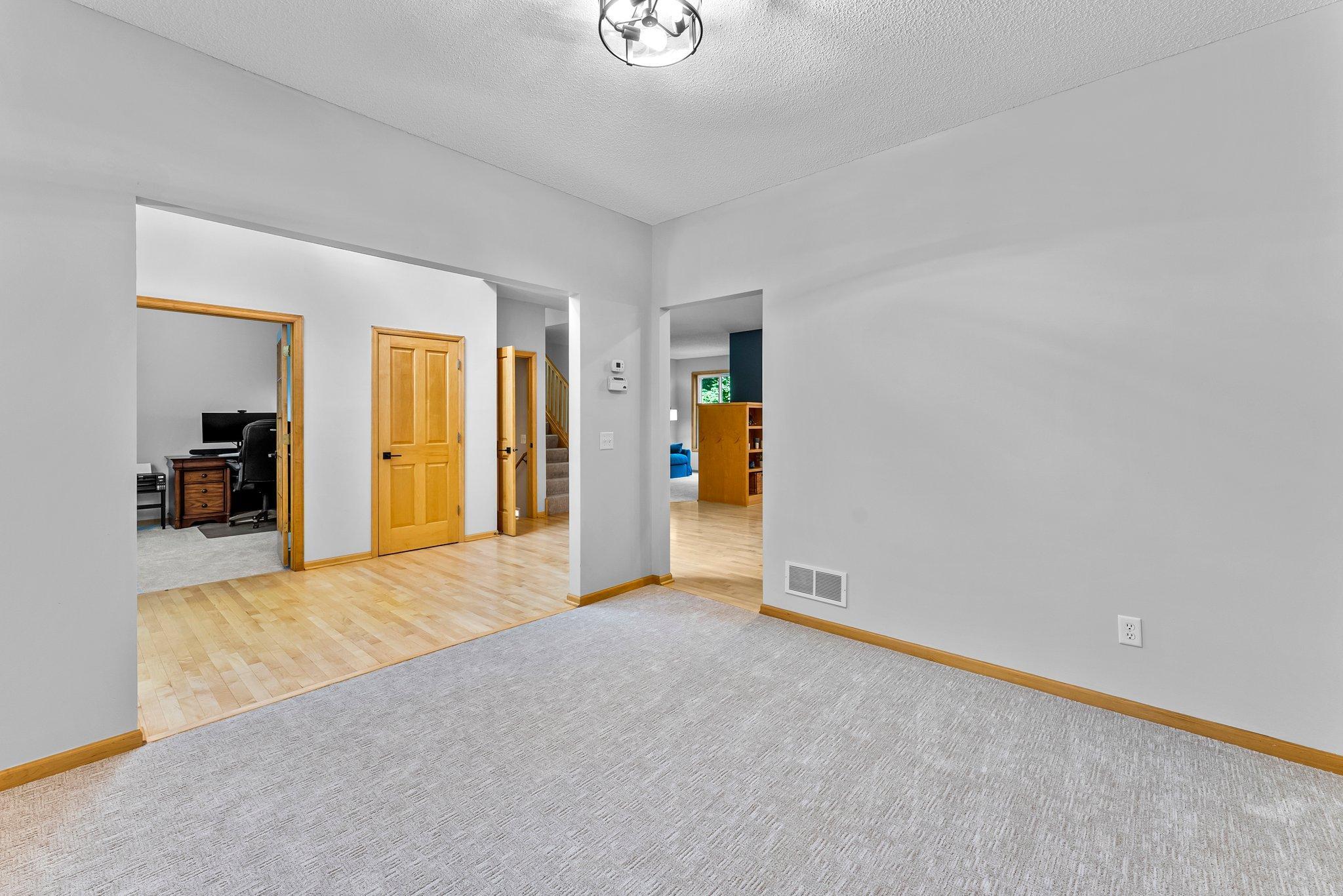 17545 Butternut Street NW