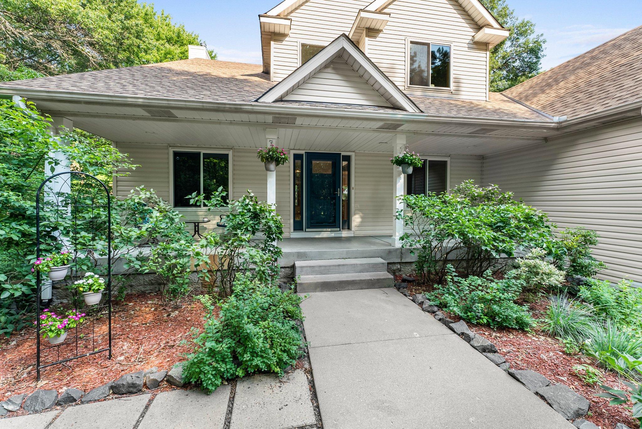 17545 Butternut Street NW