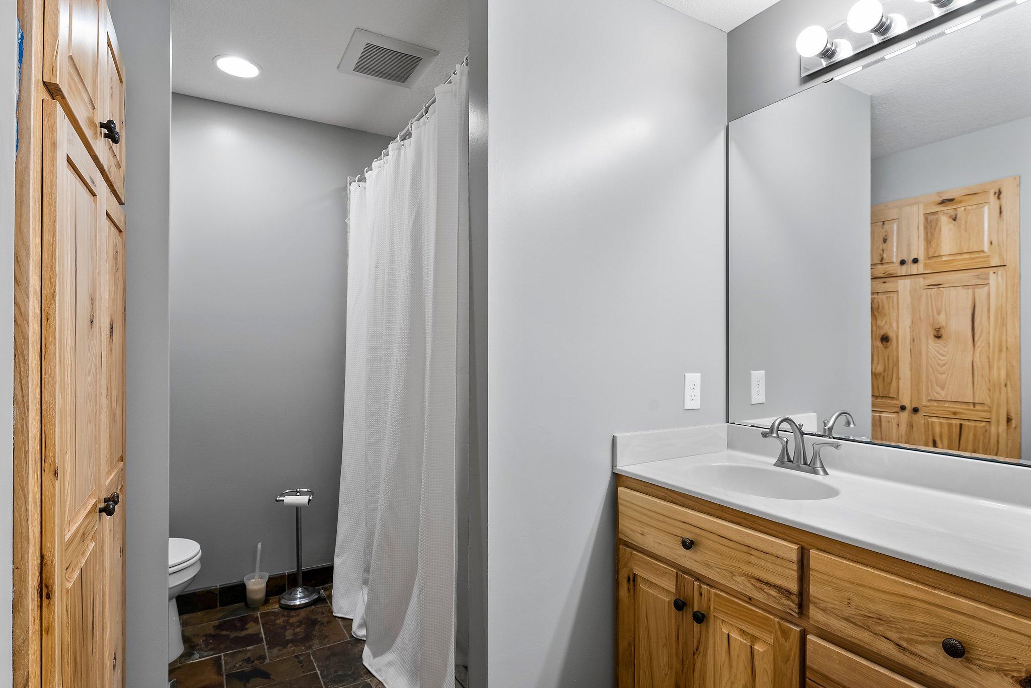 17545 Butternut Street NW