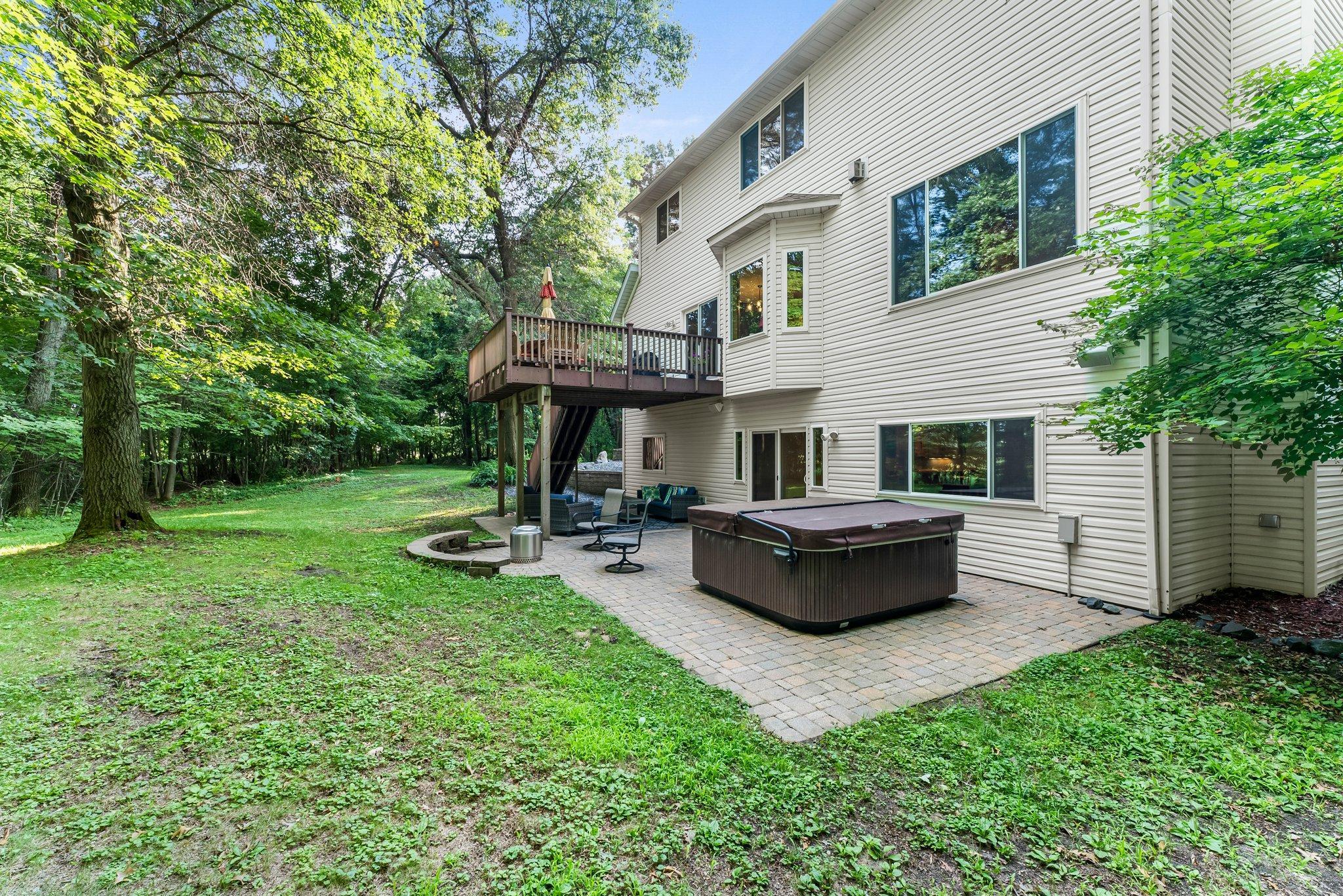 17545 Butternut Street NW