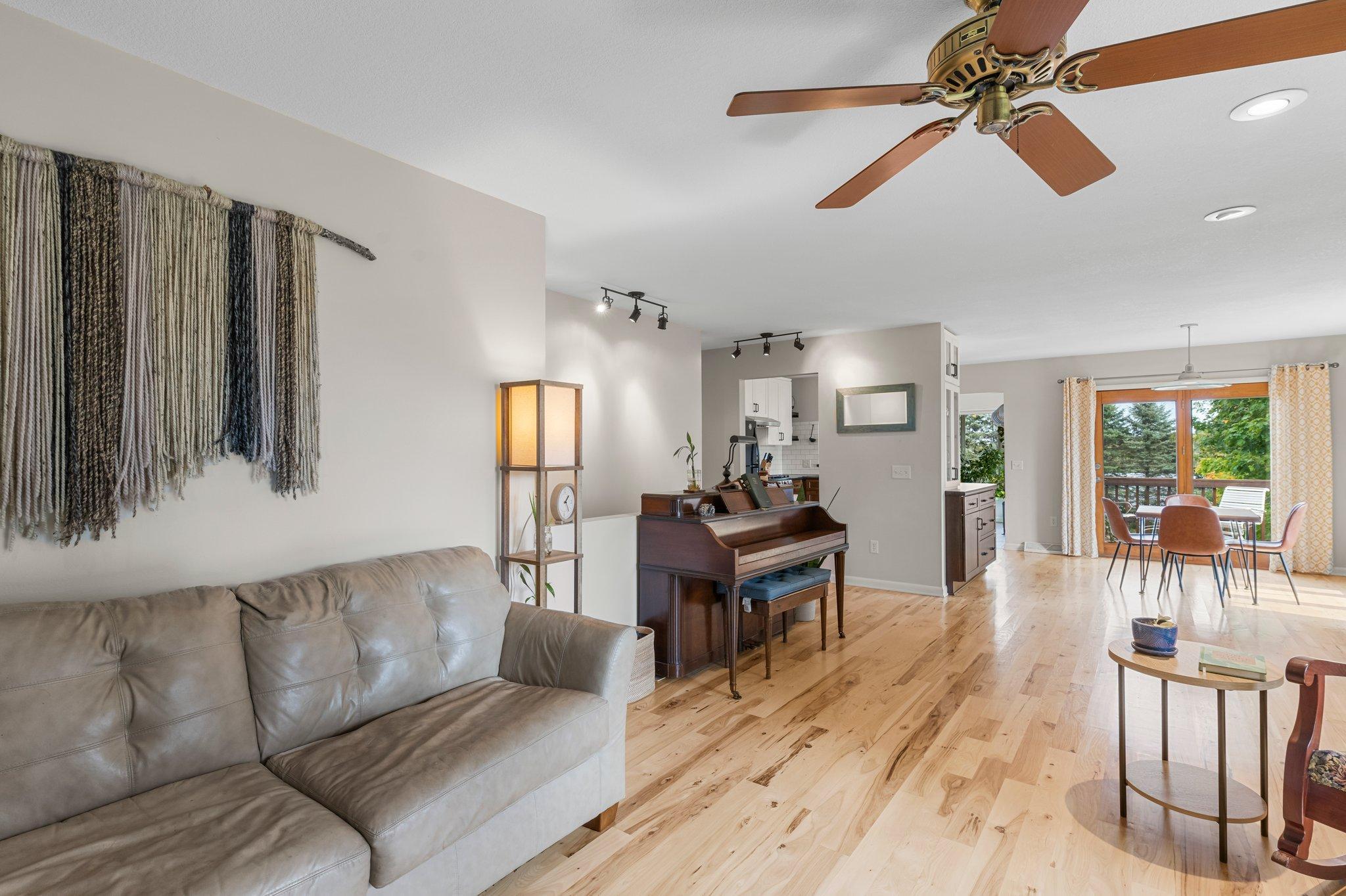 50405 Arbor Avenue W